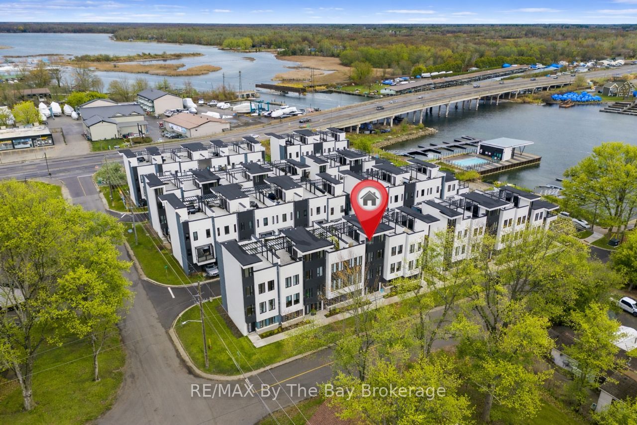 8 Bru Lor Lane, Orillia, ON L3V 8P4
