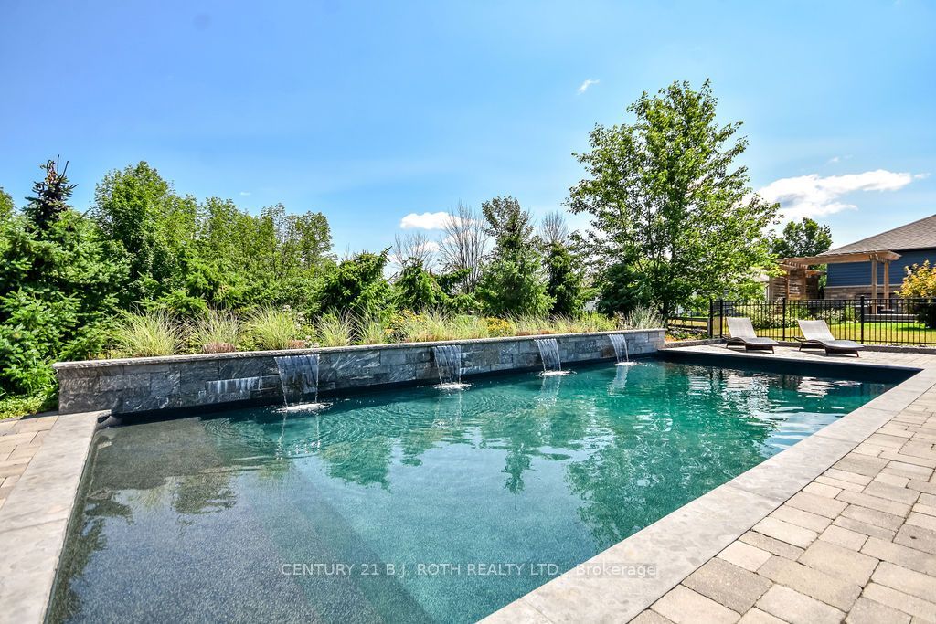 36 MERRINGTON Avenue, Oro-Medonte, ON L3V 0R5 photo 5