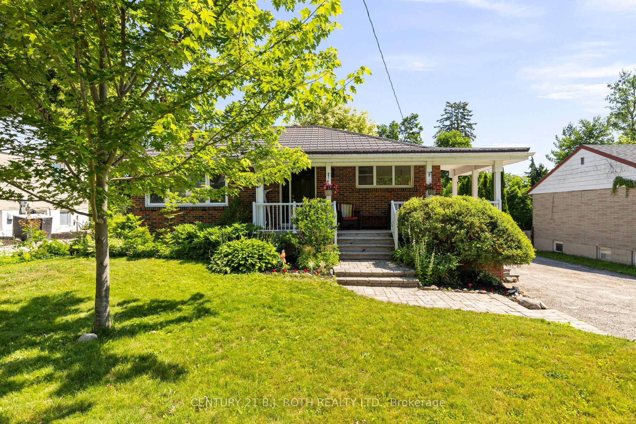 7 Vine Street, Barrie, ON L4N 2B1 photo 2