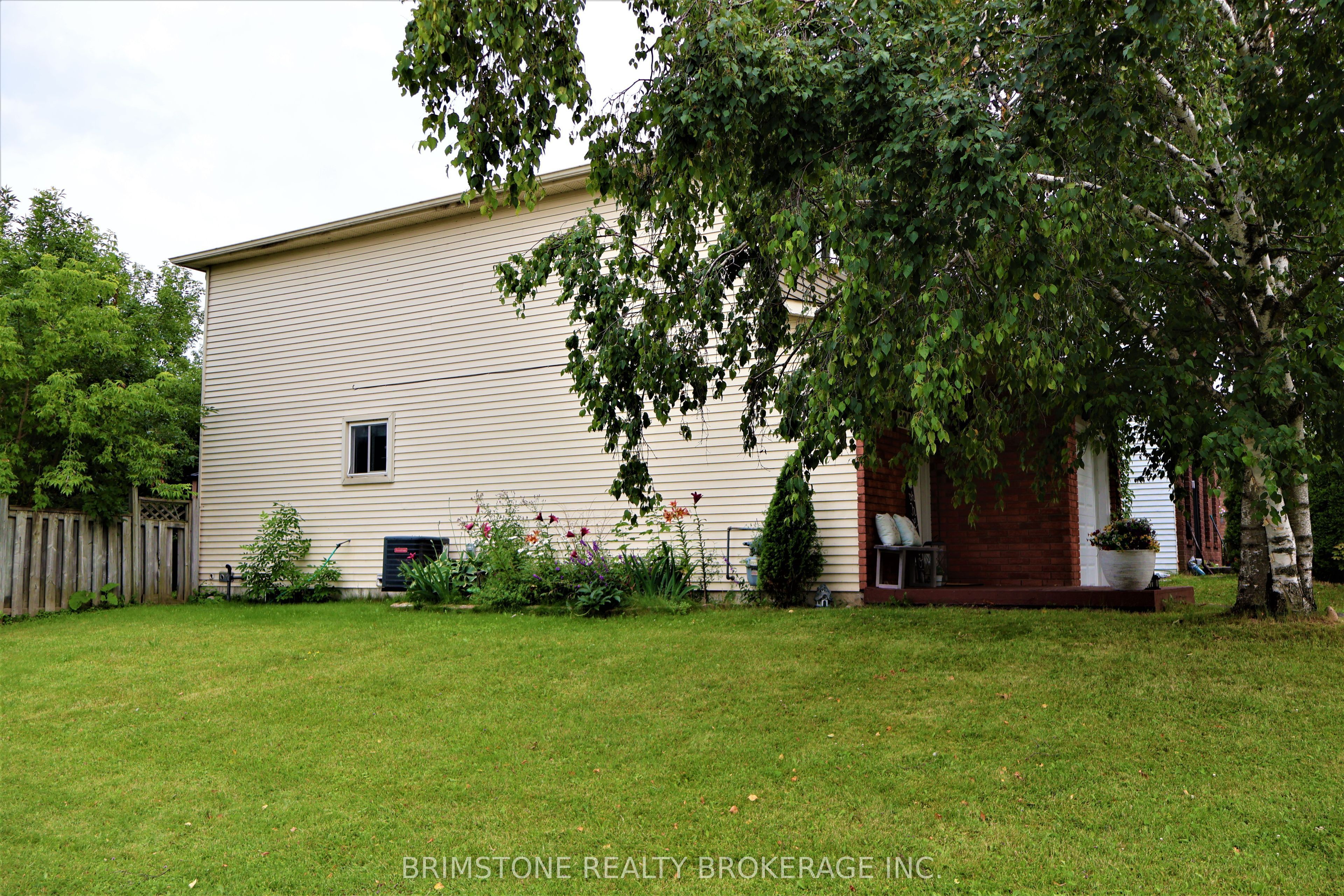 104 Hickling Trail, Barrie, ON L4M 5T4 photo 5