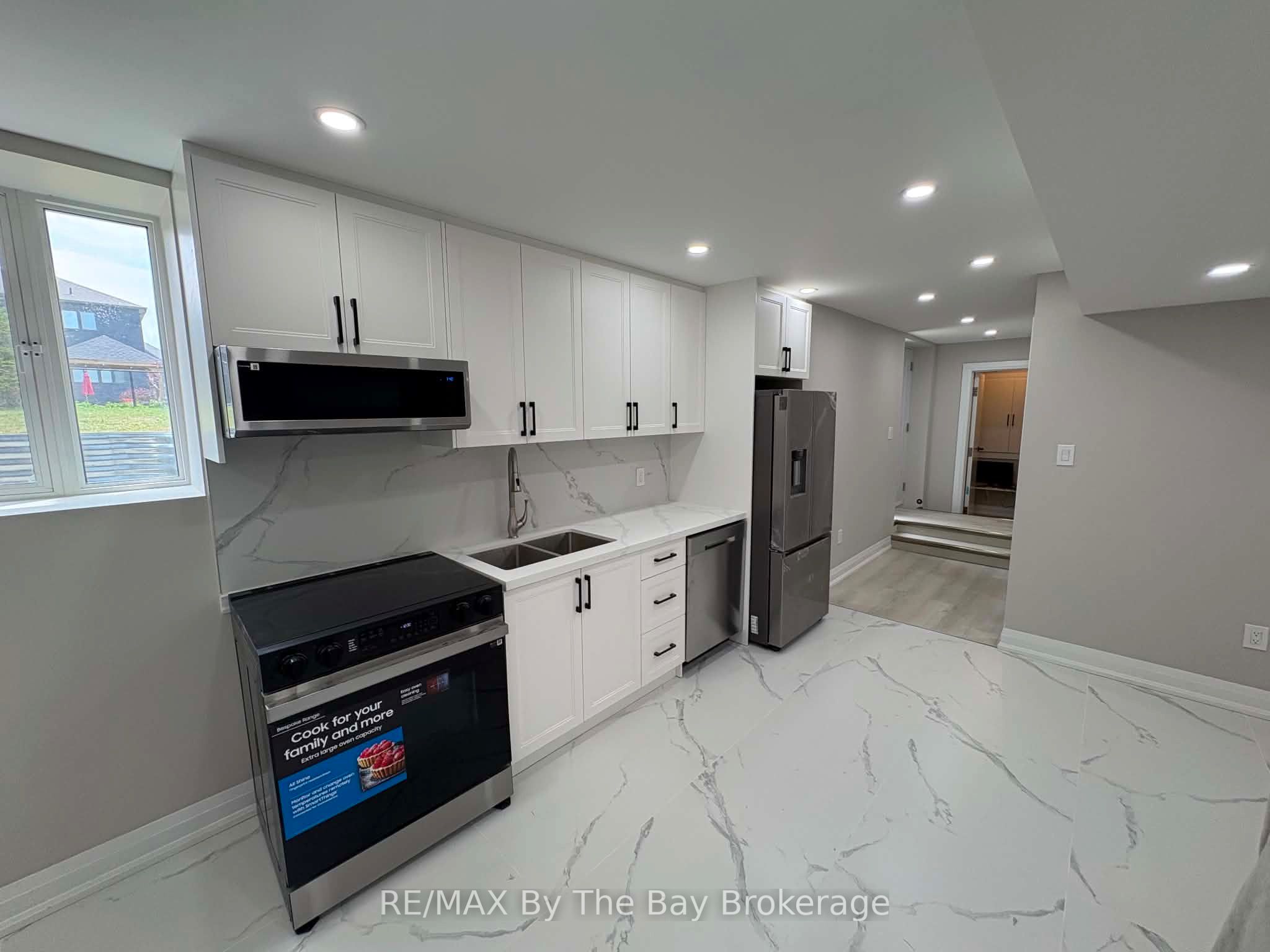 218 Mapleside Drive Lower Unit, Wasaga Beach, ON L9Z 0A5
