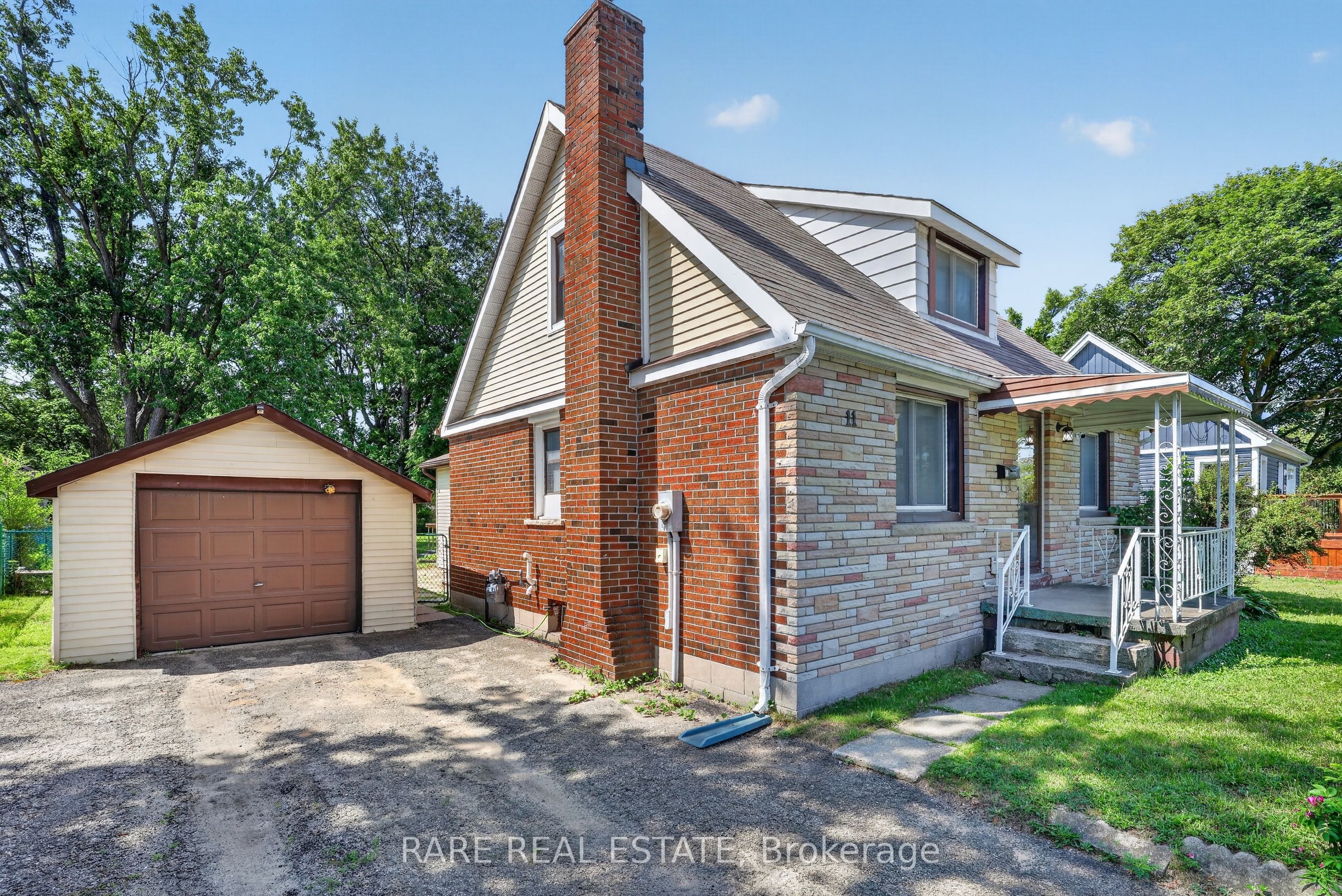 11 Wood Street, Barrie, ON L4N 2S9 photo 3