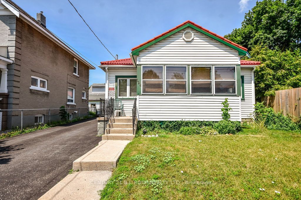 124 MARY Street, Orillia, ON L3V 3E2 photo 2