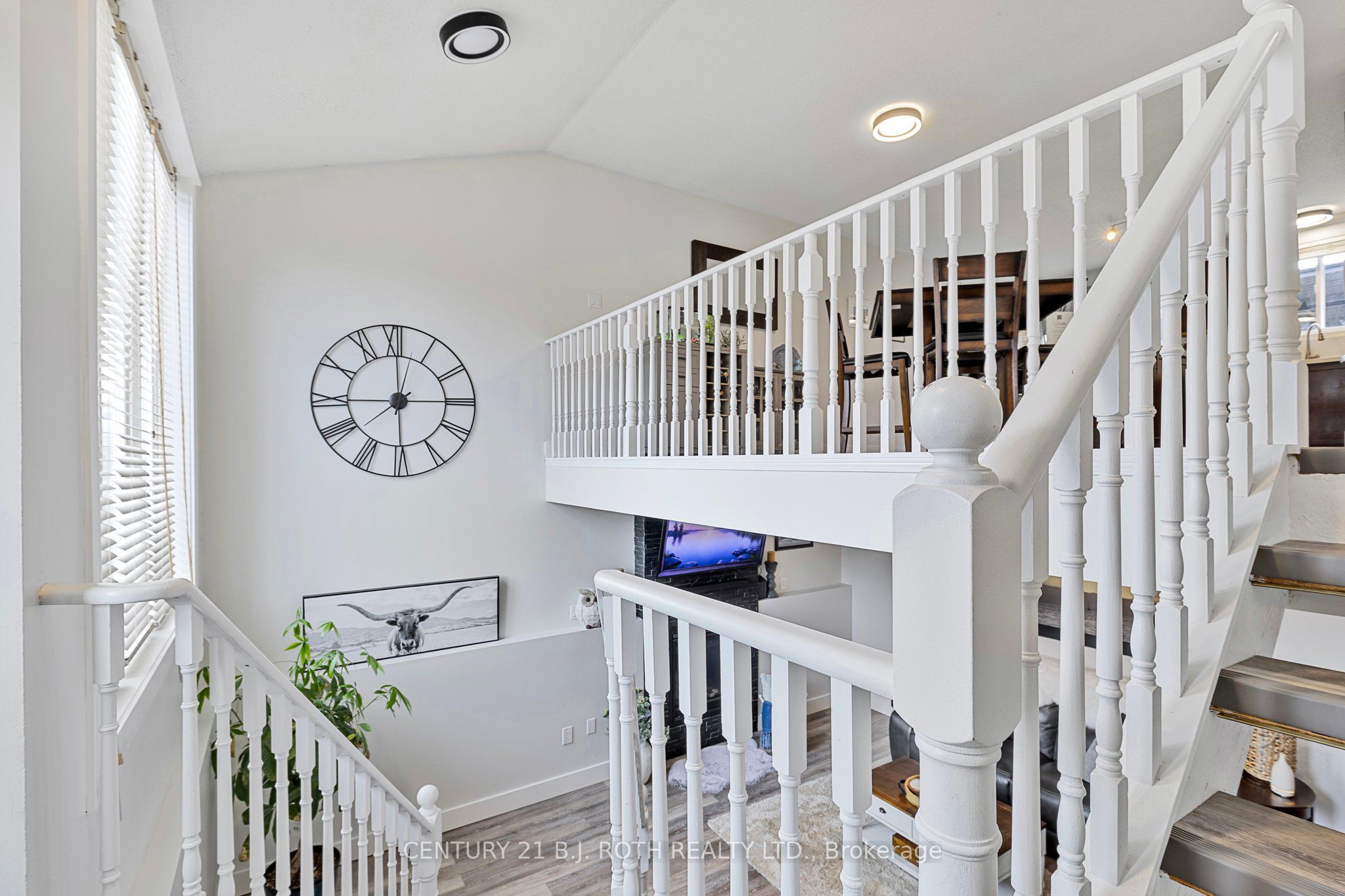 11 Masters Drive, Barrie, ON L4M 6W4 photo 3