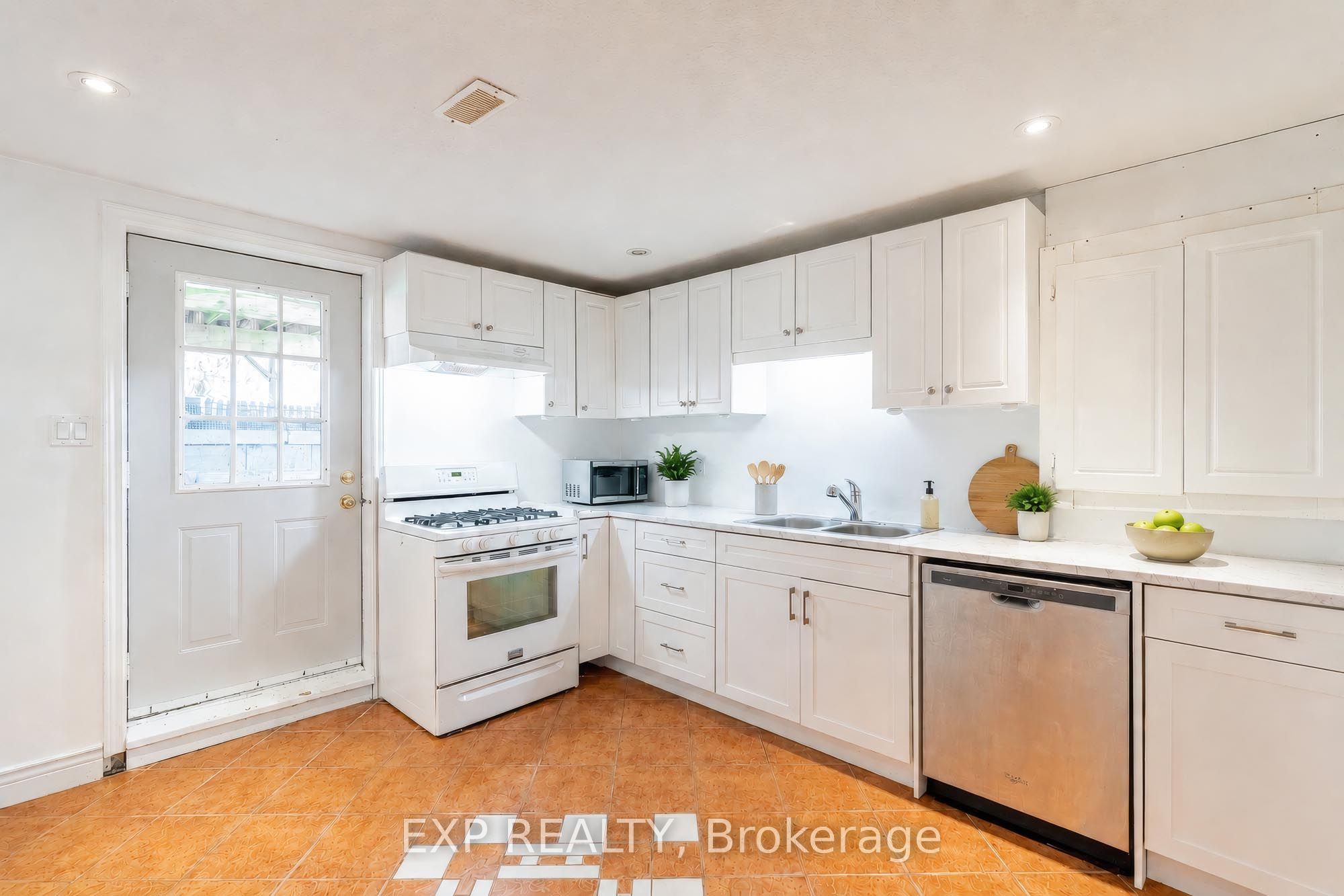 14 Bourgeois Beach Road, Tay, ON L0K 2A0 photo 4