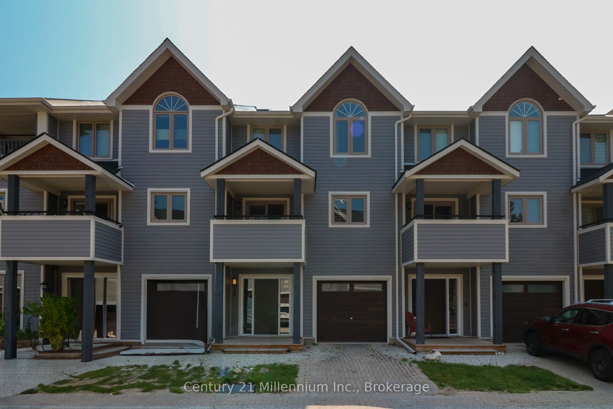36 Lighthouse Lane E, Collingwood, ON L9Y 5C8