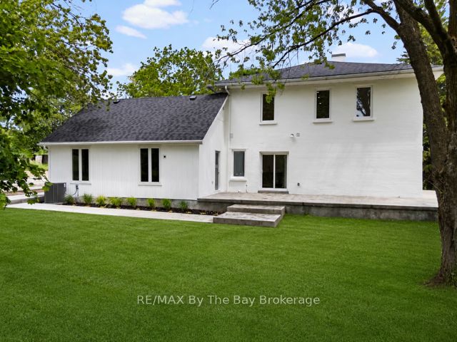 6358 Sunnidale Concession 5 Road, Clearview, ON L0M 1N0 photo 2