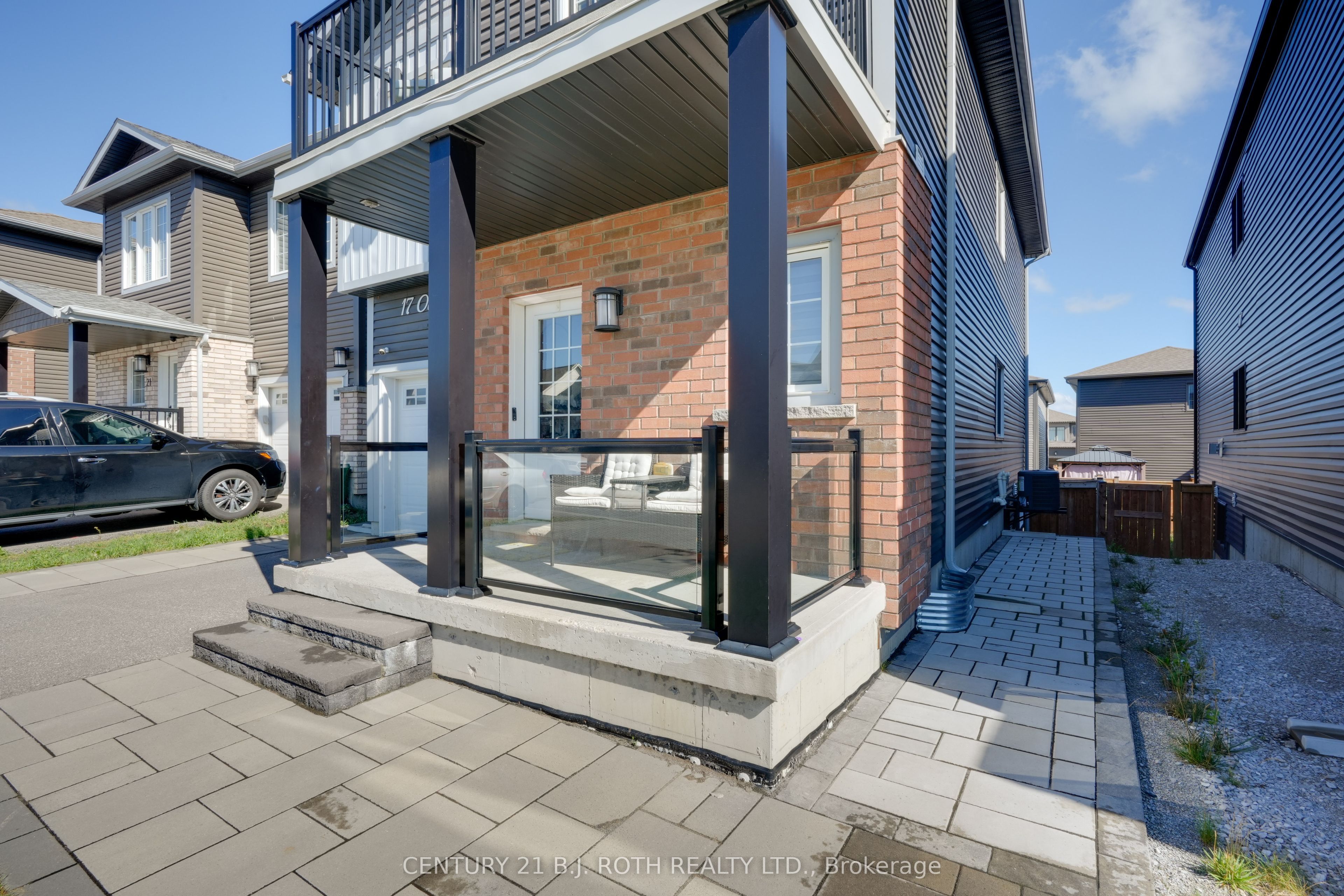 17 Olympic Gate, Barrie, ON L9J 0H9 photo 3