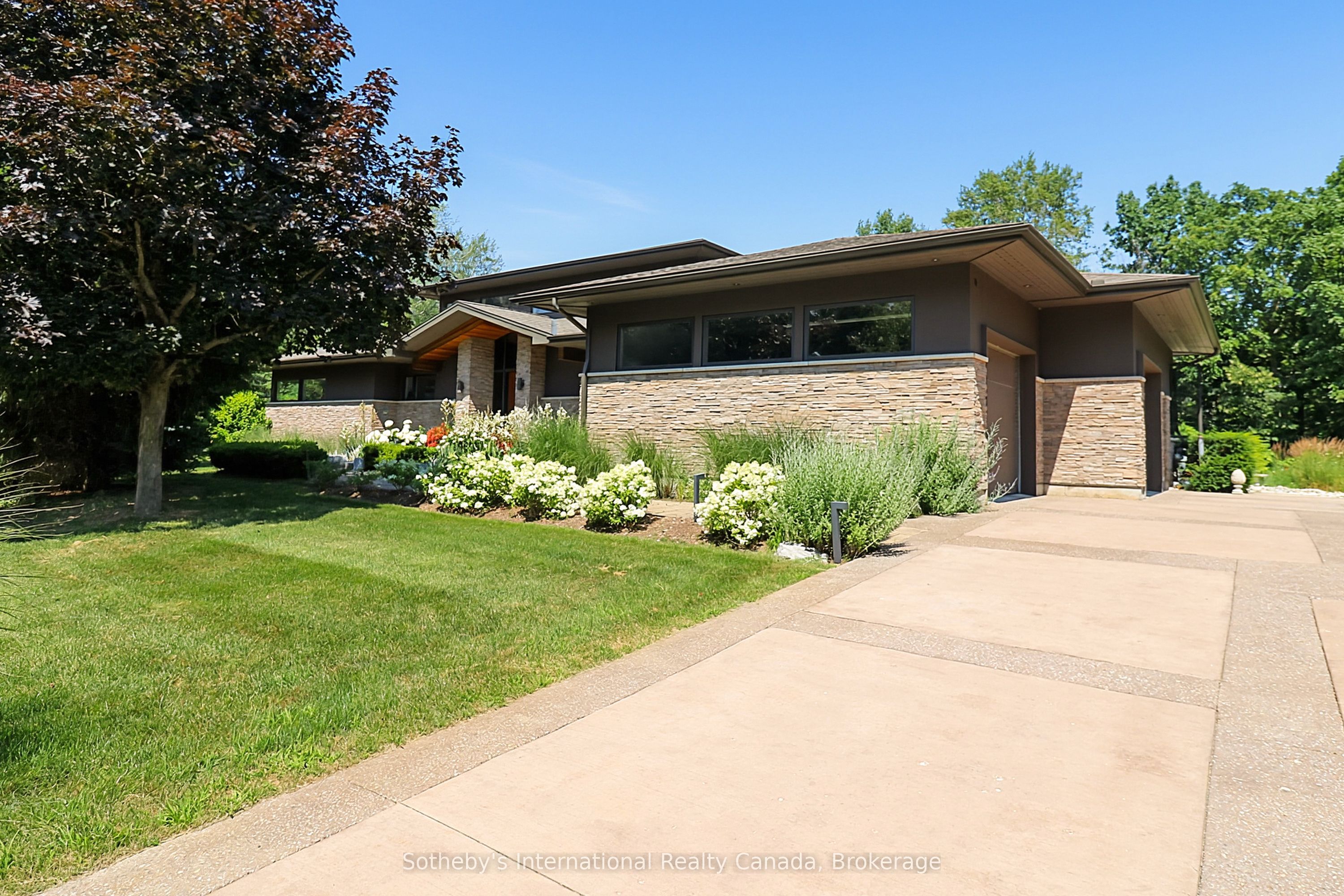 4 Holly Court, Collingwood, ON L9Y 5G5 photo 4