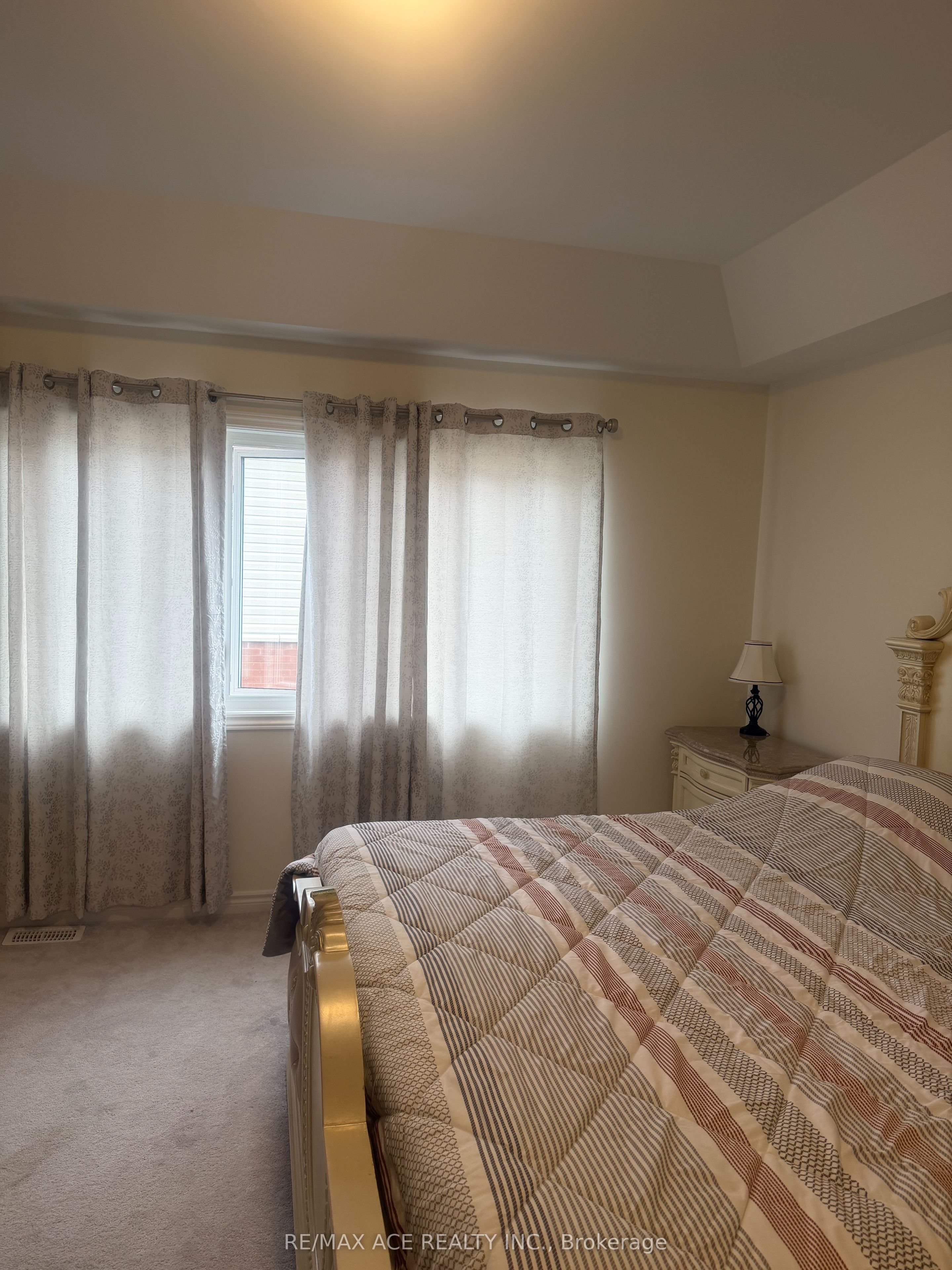 94 Phoenix Boulevard, Barrie, ON L9J 0R7 photo 5