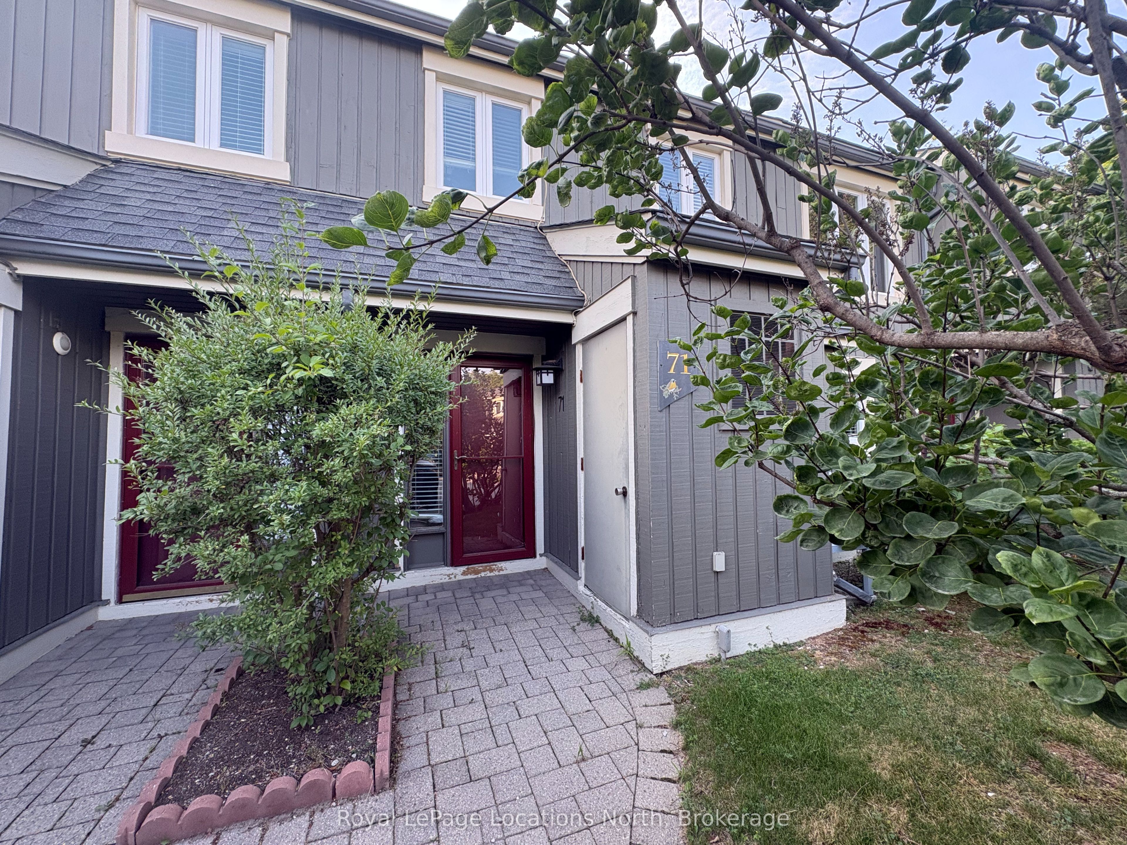 149 Fairway Crescent 71, Collingwood, ON L9Y 5B4
