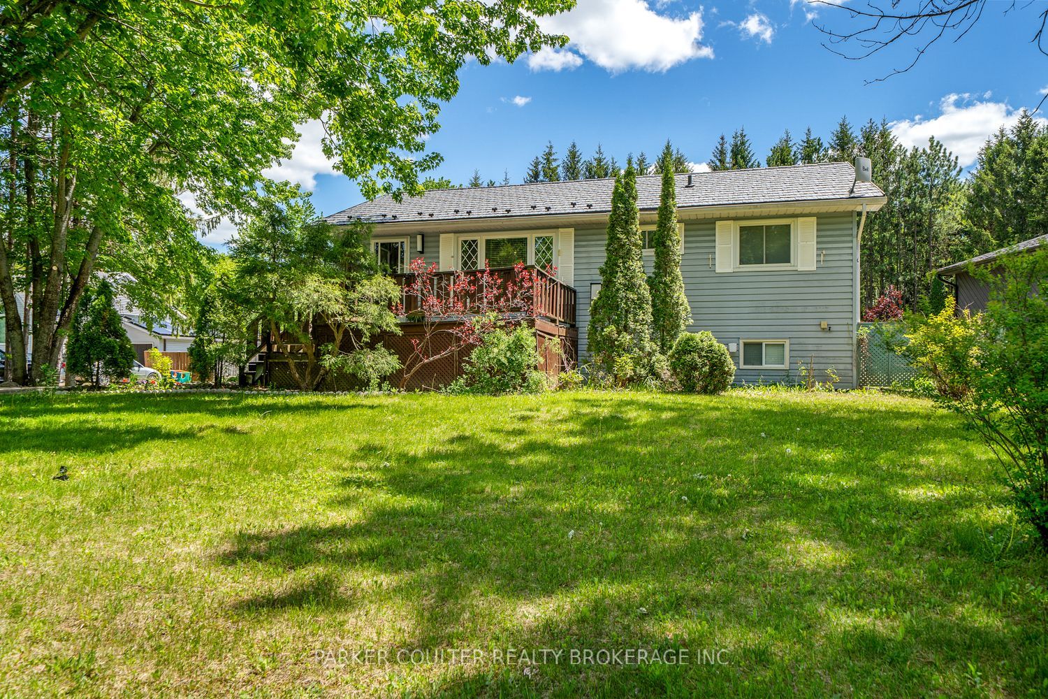 8020 Park Lane Crescent, Severn, ON L0K 2B0 photo 2