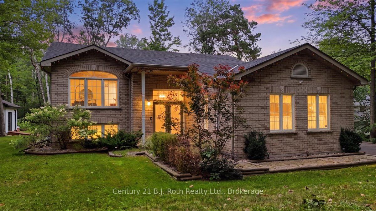 1439 Chapman Road, Penetanguishene, ON L9M 2B2