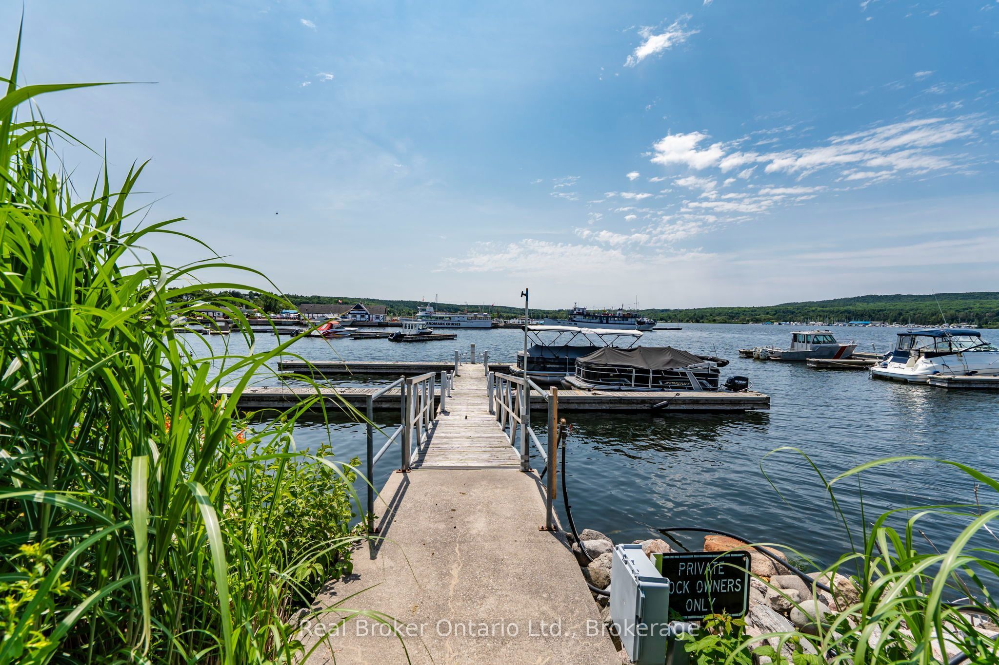 4 Beck Boulevard 302, Penetanguishene, ON L9M 2H3 photo 5