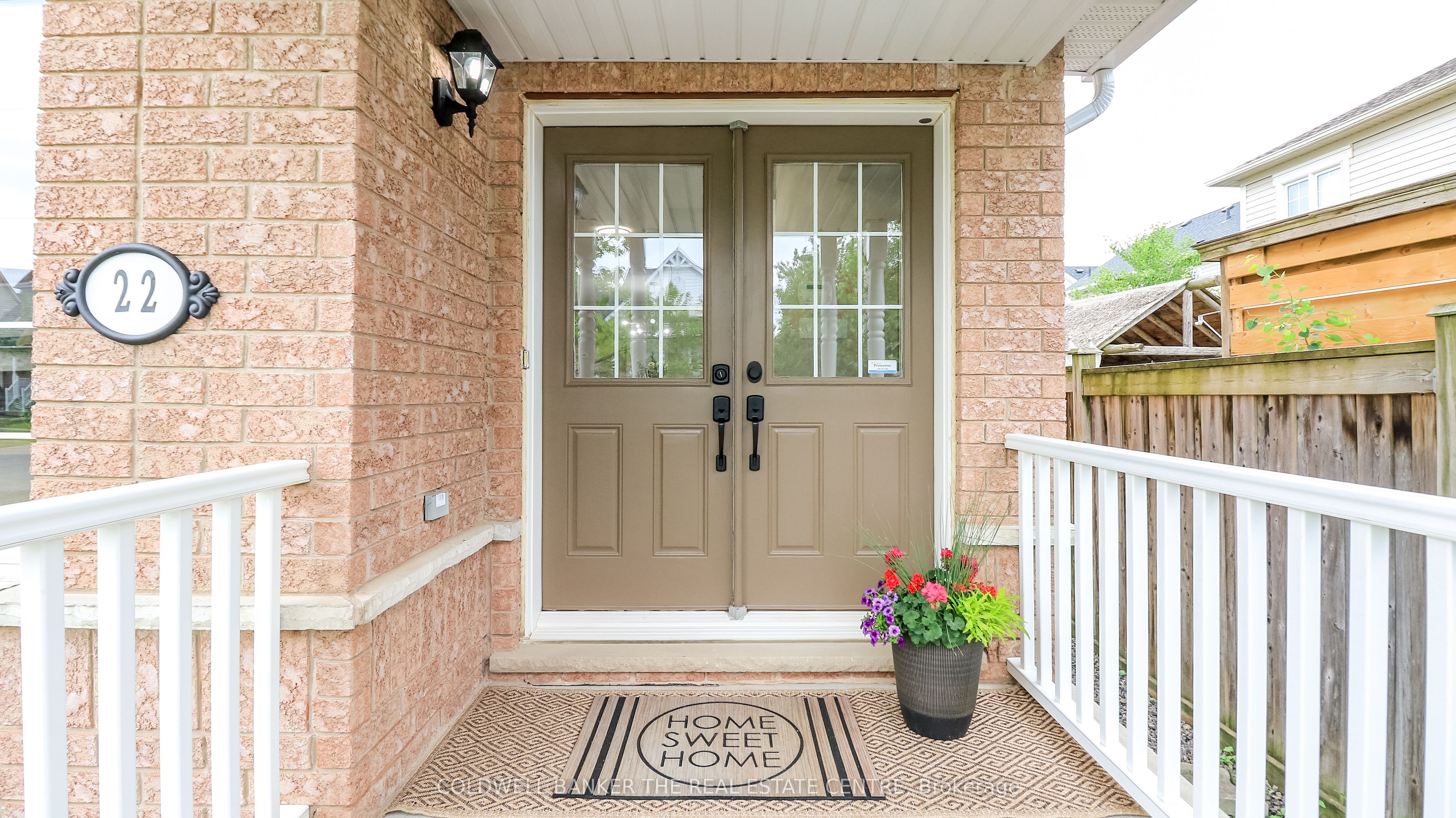 22 Maple Crown Terrace, Barrie, ON L4M 7H4 photo 3