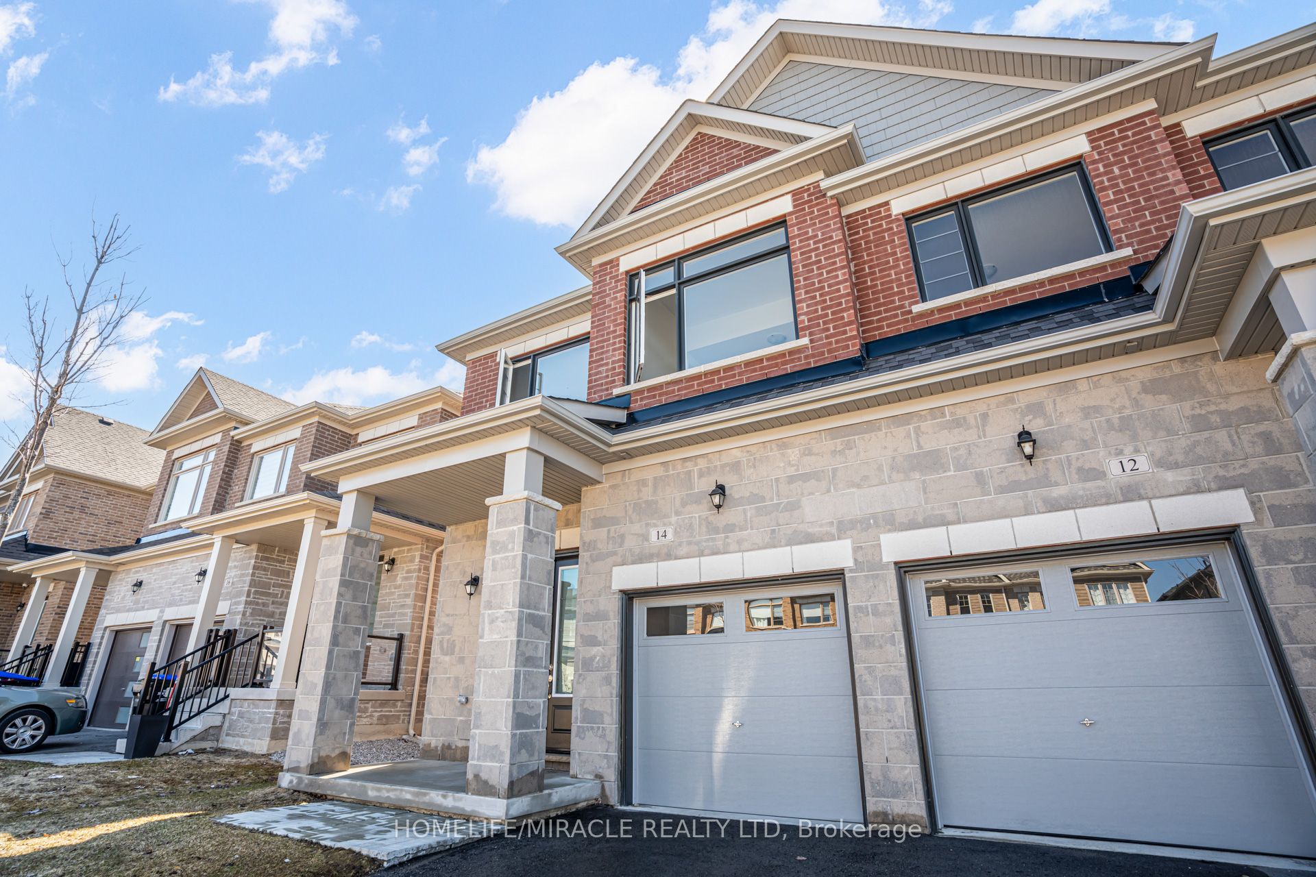 14 Sassafras Road, Springwater, ON L9X 2C6 photo 3