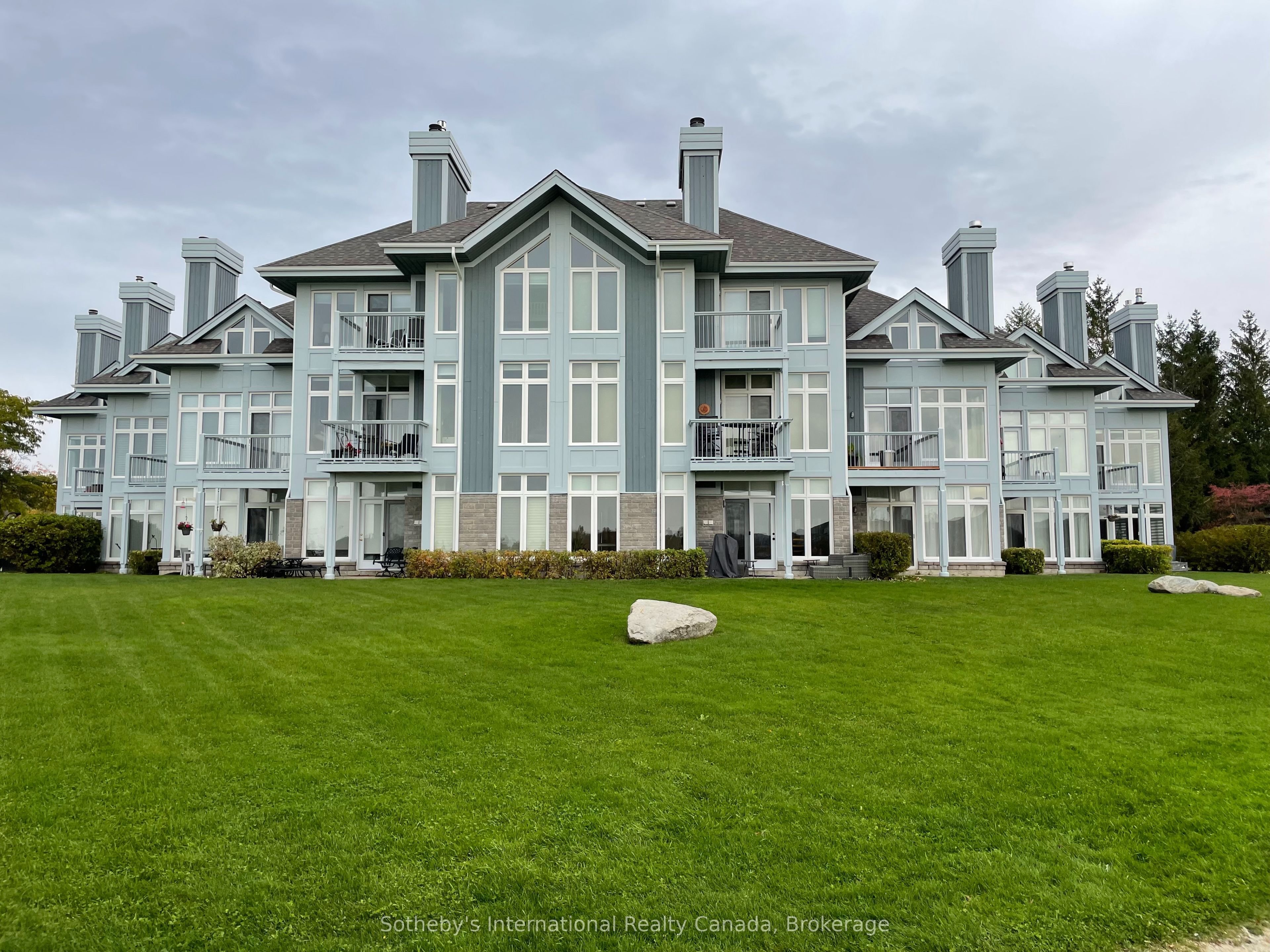 871 SUNCREST Circle, Collingwood, ON L9Y 5C7
