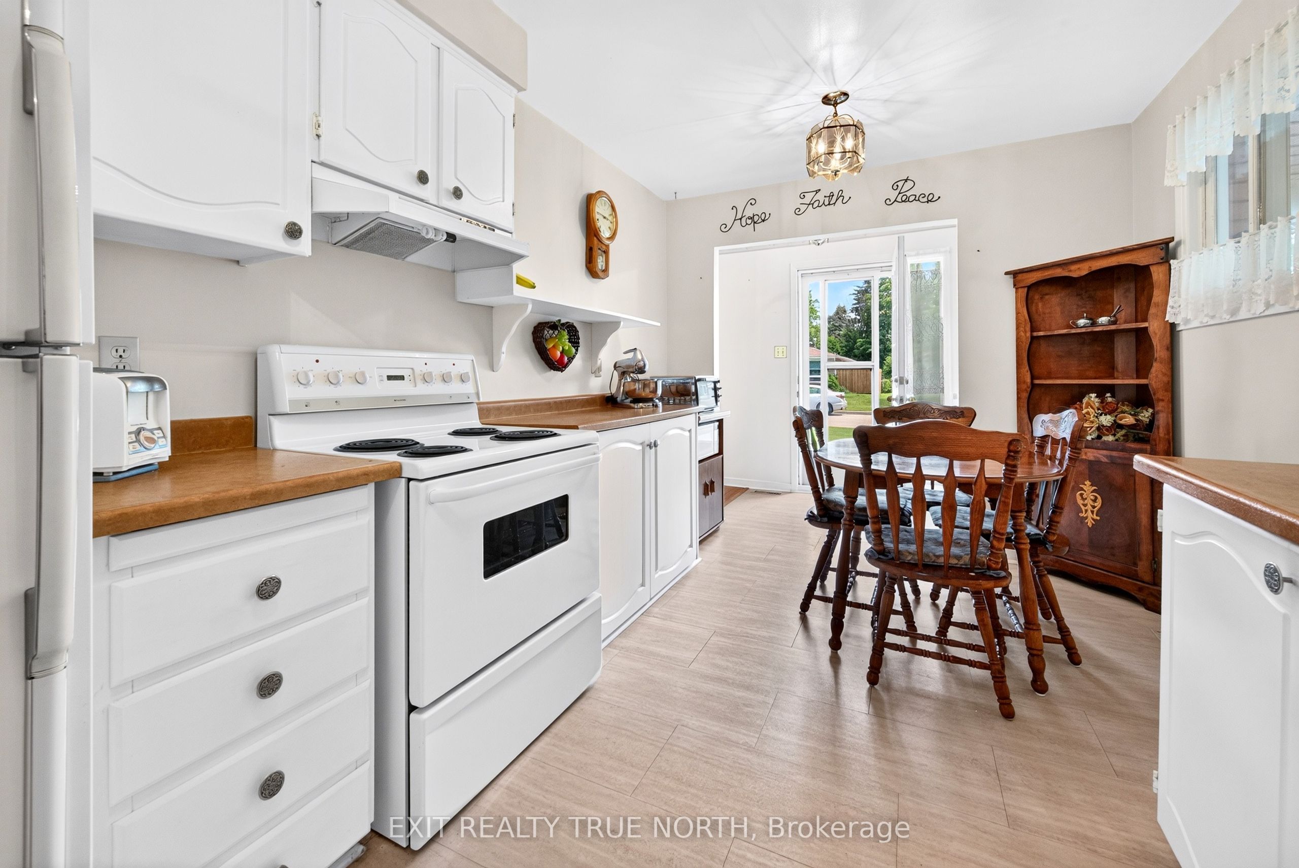 1053 Glen Bogie Crescent, Midland, ON L4R 4S6 photo 5
