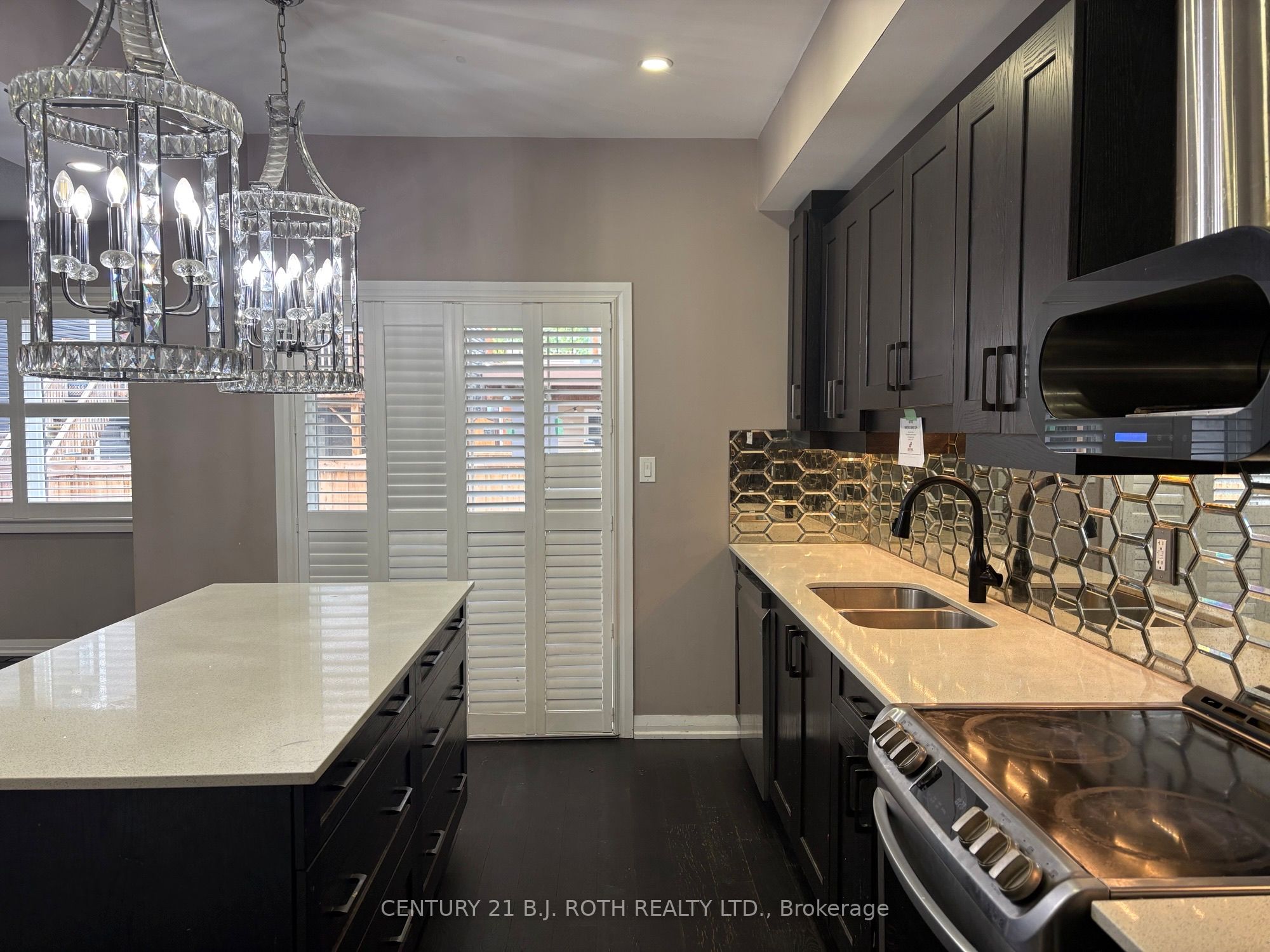 34 Alaskan Heights, Barrie, ON L9J 0H9 photo 5