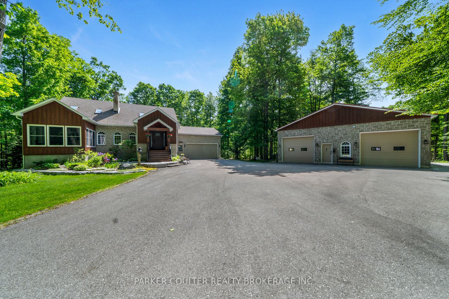 2645 Warminster Road, Severn, ON L3V 7C6