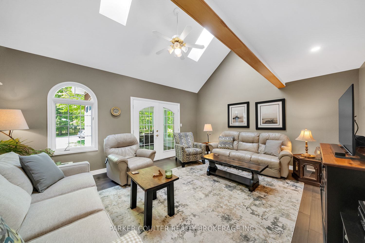 2645 Warminster Road, Severn, ON L3V 7C6 photo 5
