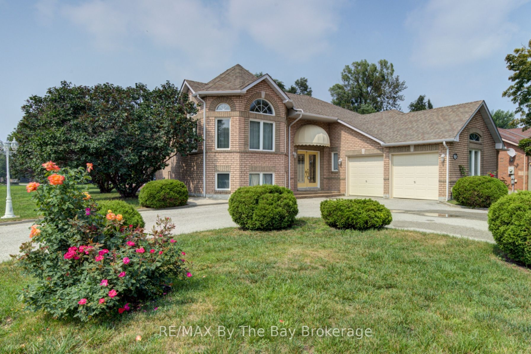 452 Ramblewood Drive, Wasaga Beach, ON L9Z 1P4 photo 2