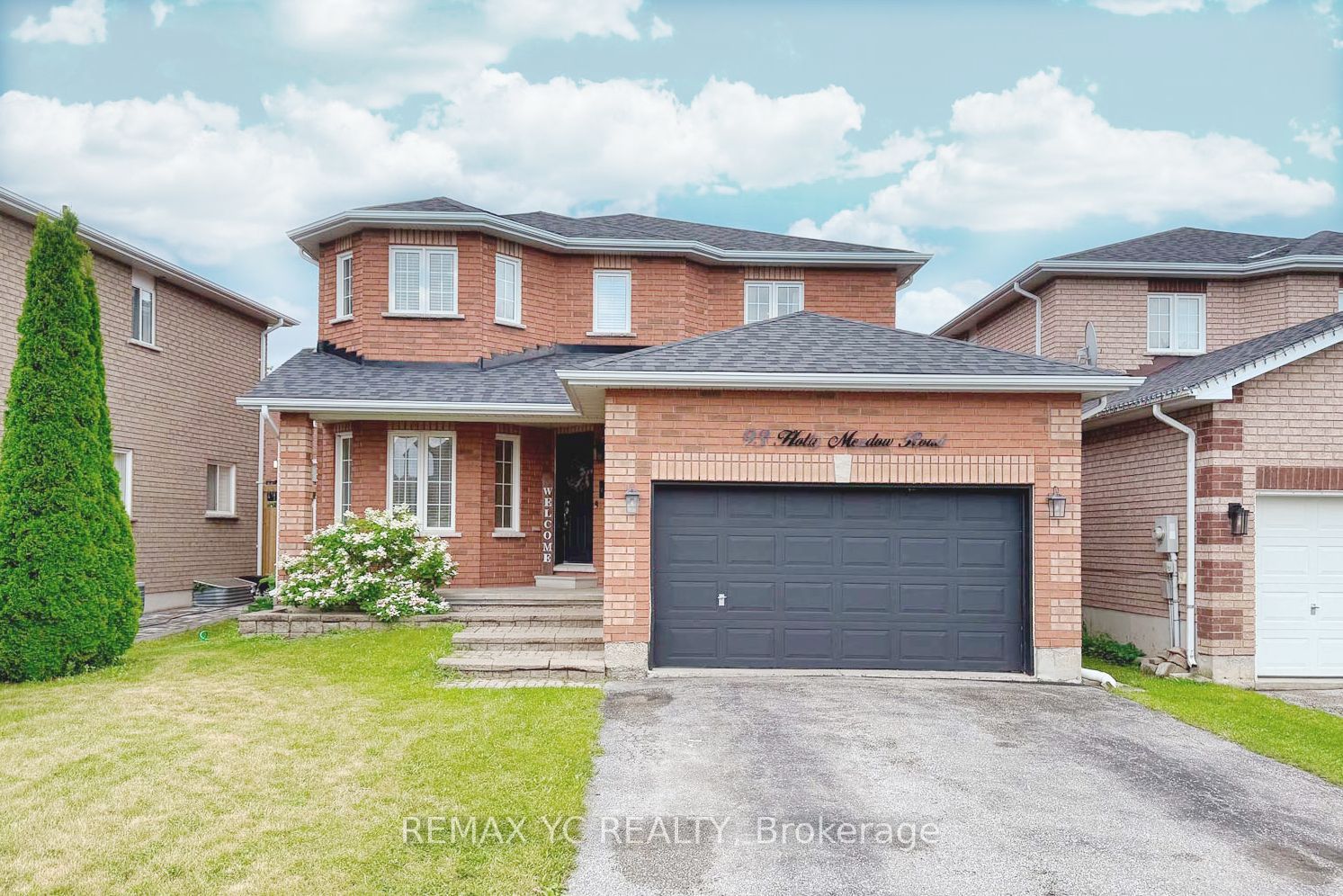93 Holly Meadow Road, Barrie, ON L4N 0A1 photo 2
