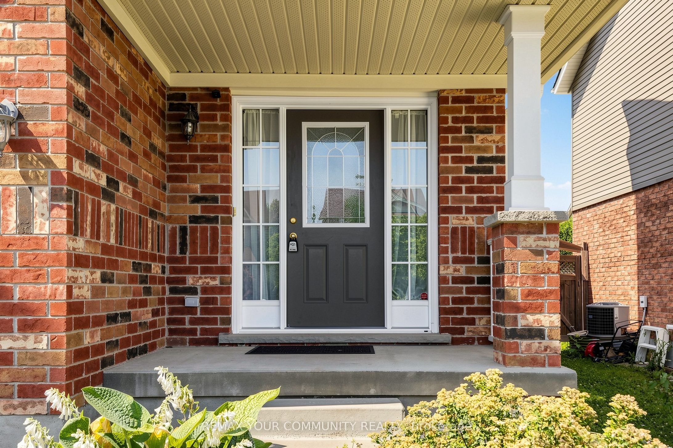 18 Davis Street, Collingwood, ON L9Y 0C9 photo 4