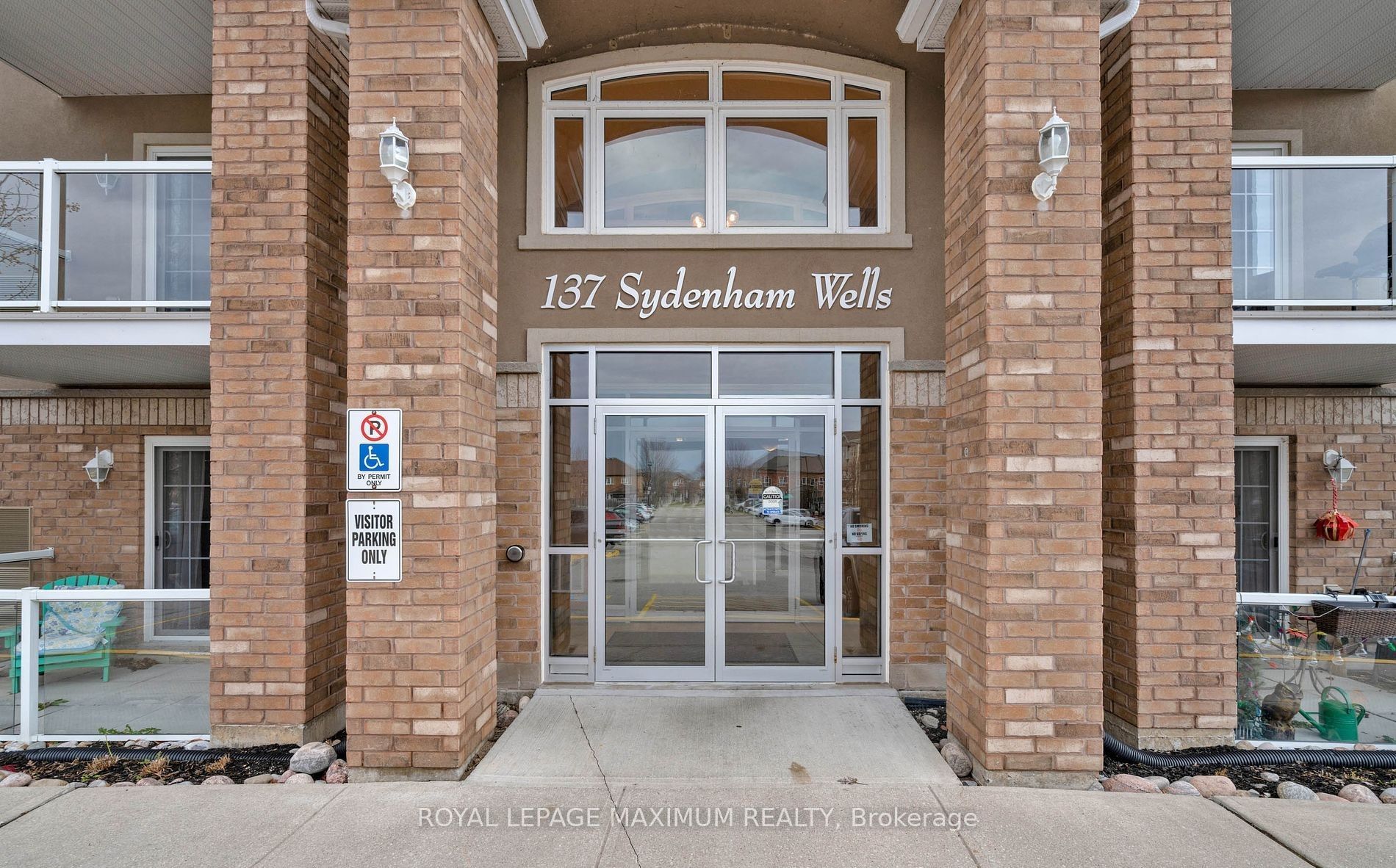 137 Sydenham Wells N/A N 29, Barrie, ON L4M 0G7 photo 3