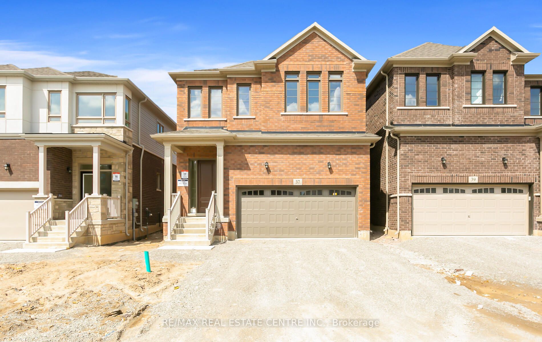 37 GEMINI Drive, Barrie, ON L9J 0P5 photo 2