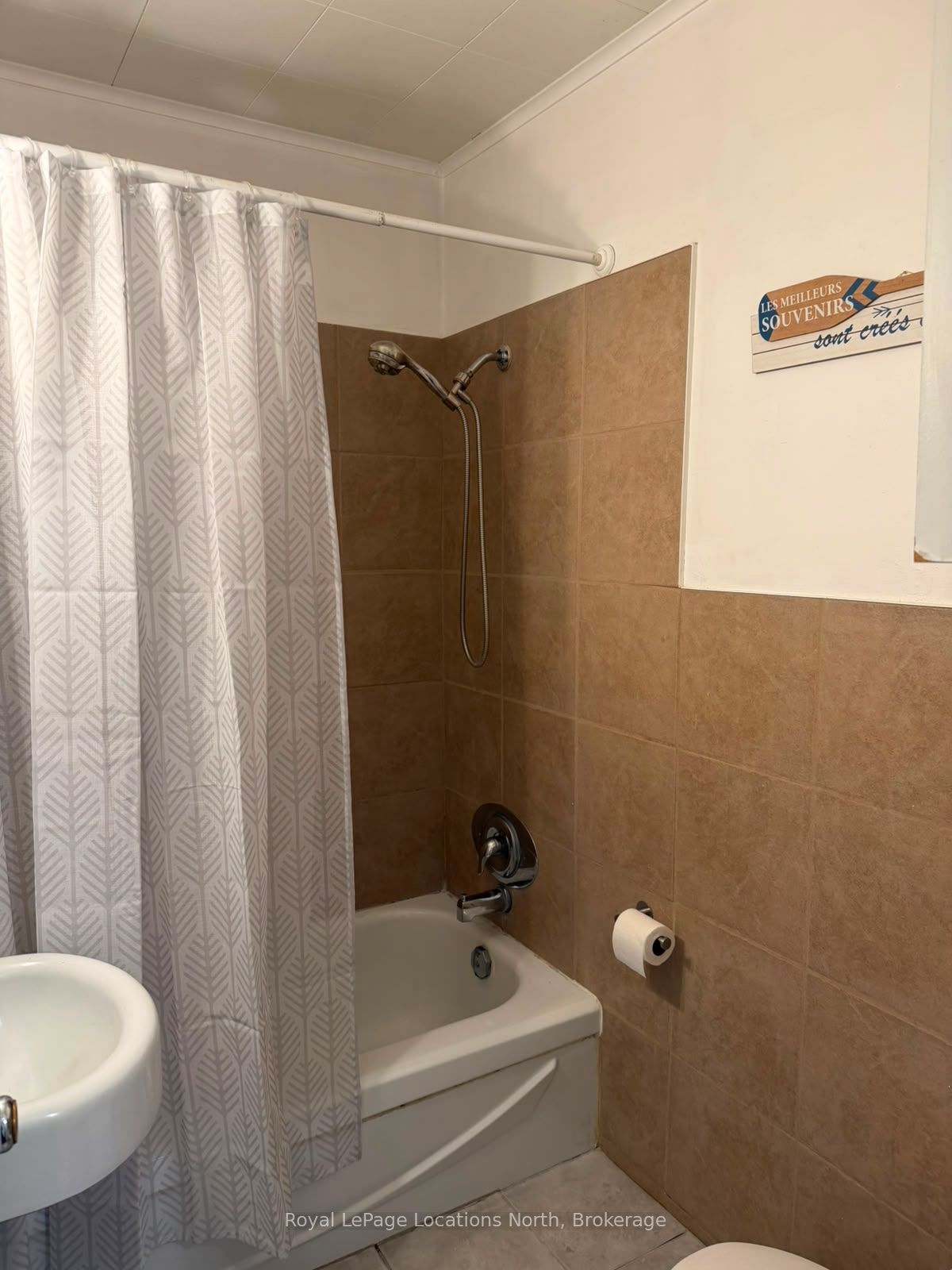 85 Fourth Street W, Collingwood, ON L9Y 1R5 photo 4