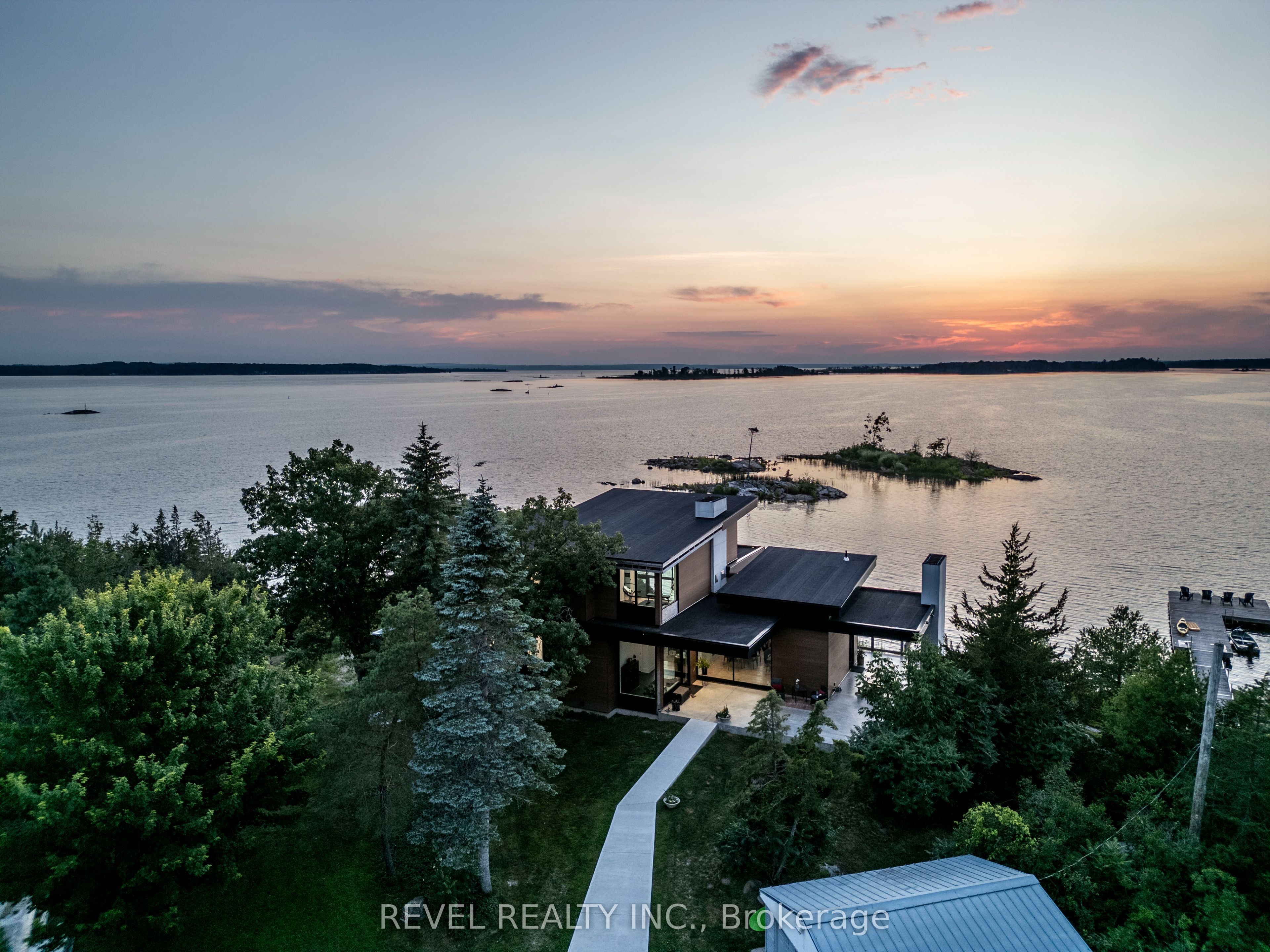 86 Long Point Road, Tay, ON L0K 2C0