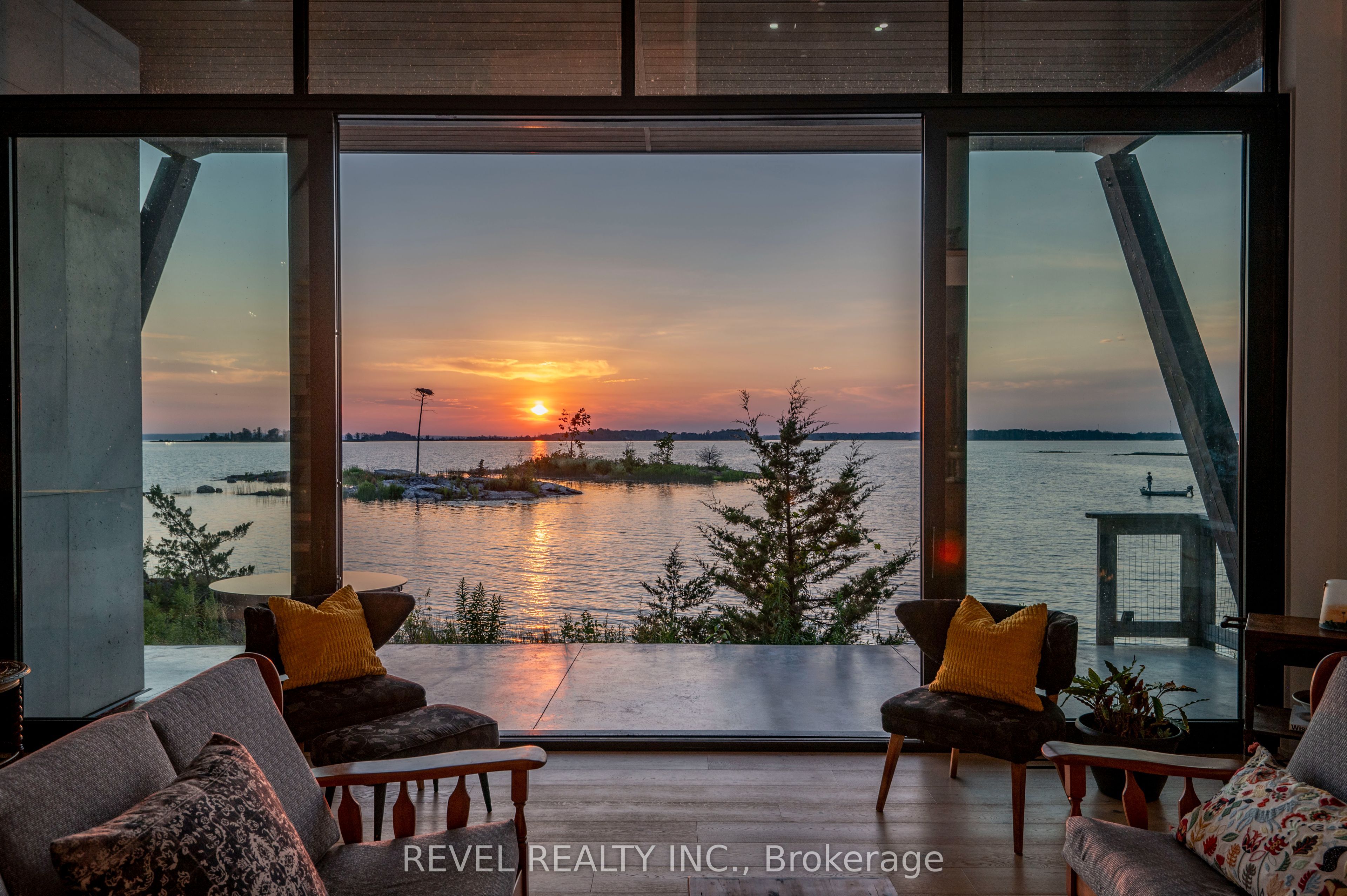 86 Long Point Road, Tay, ON L0K 2C0 photo 2