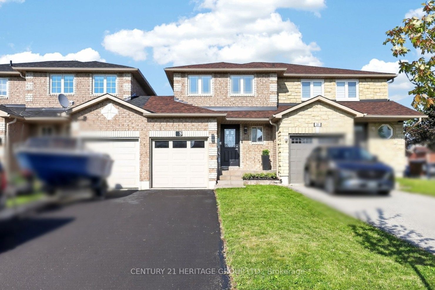 19 Majesty Boulevard, Barrie, ON L4M 7K3 photo 2
