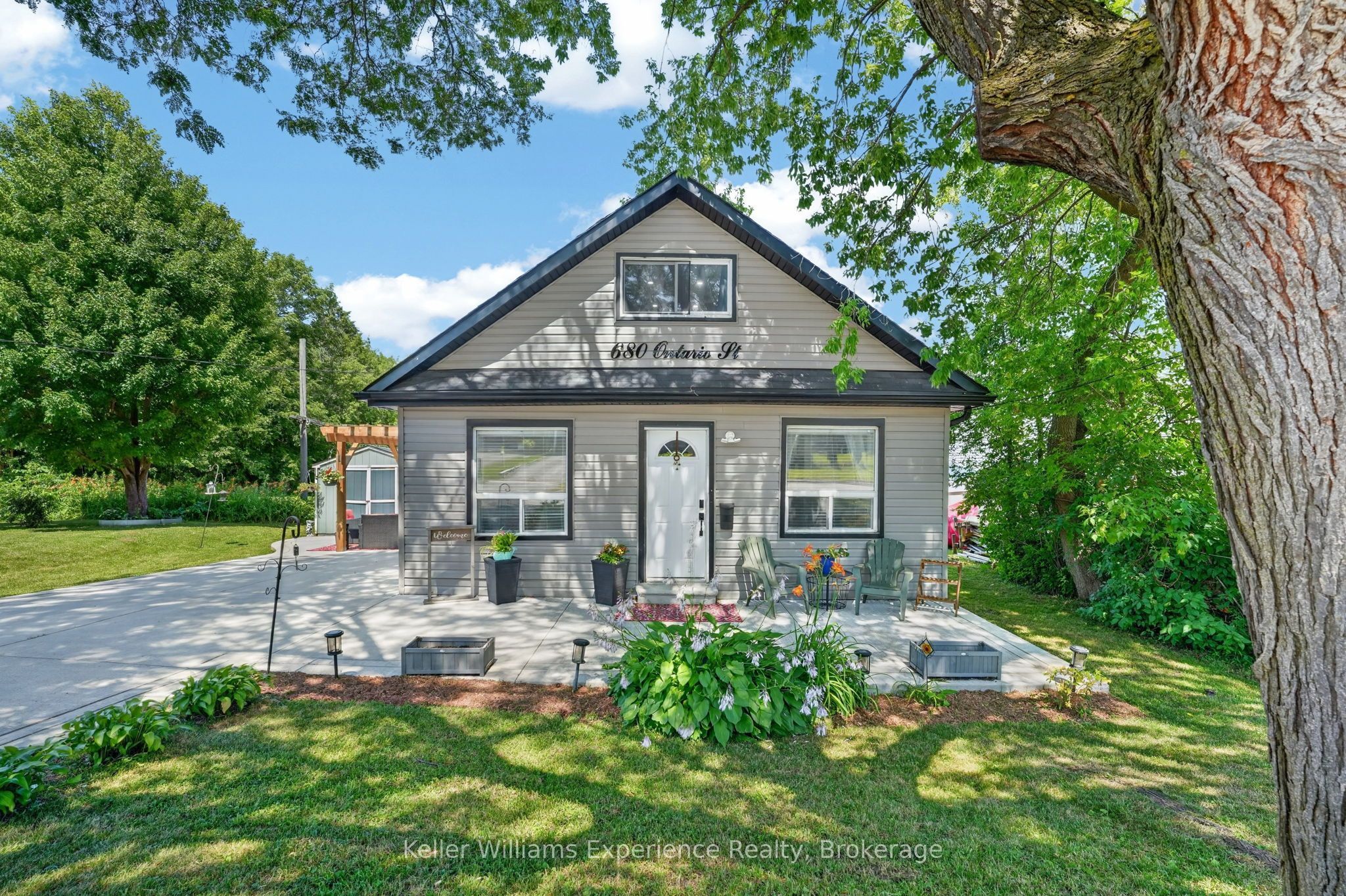 680 Ontario Street, Midland, ON L4R 1A4 photo 4