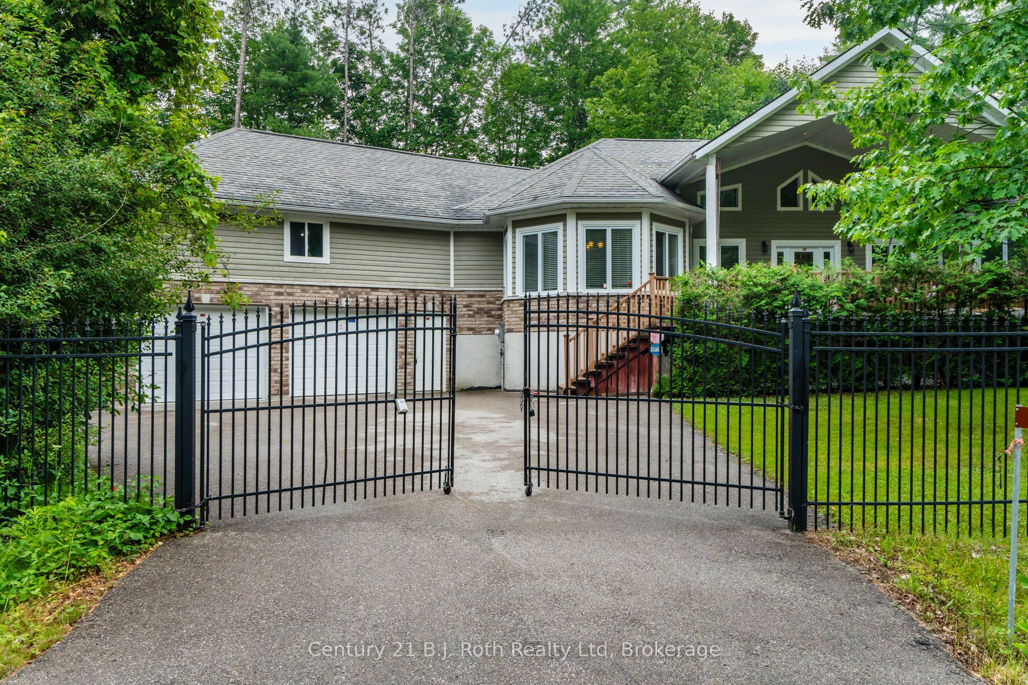 11 Rue Karola Road, Tiny, ON L0L 2J0 photo 3
