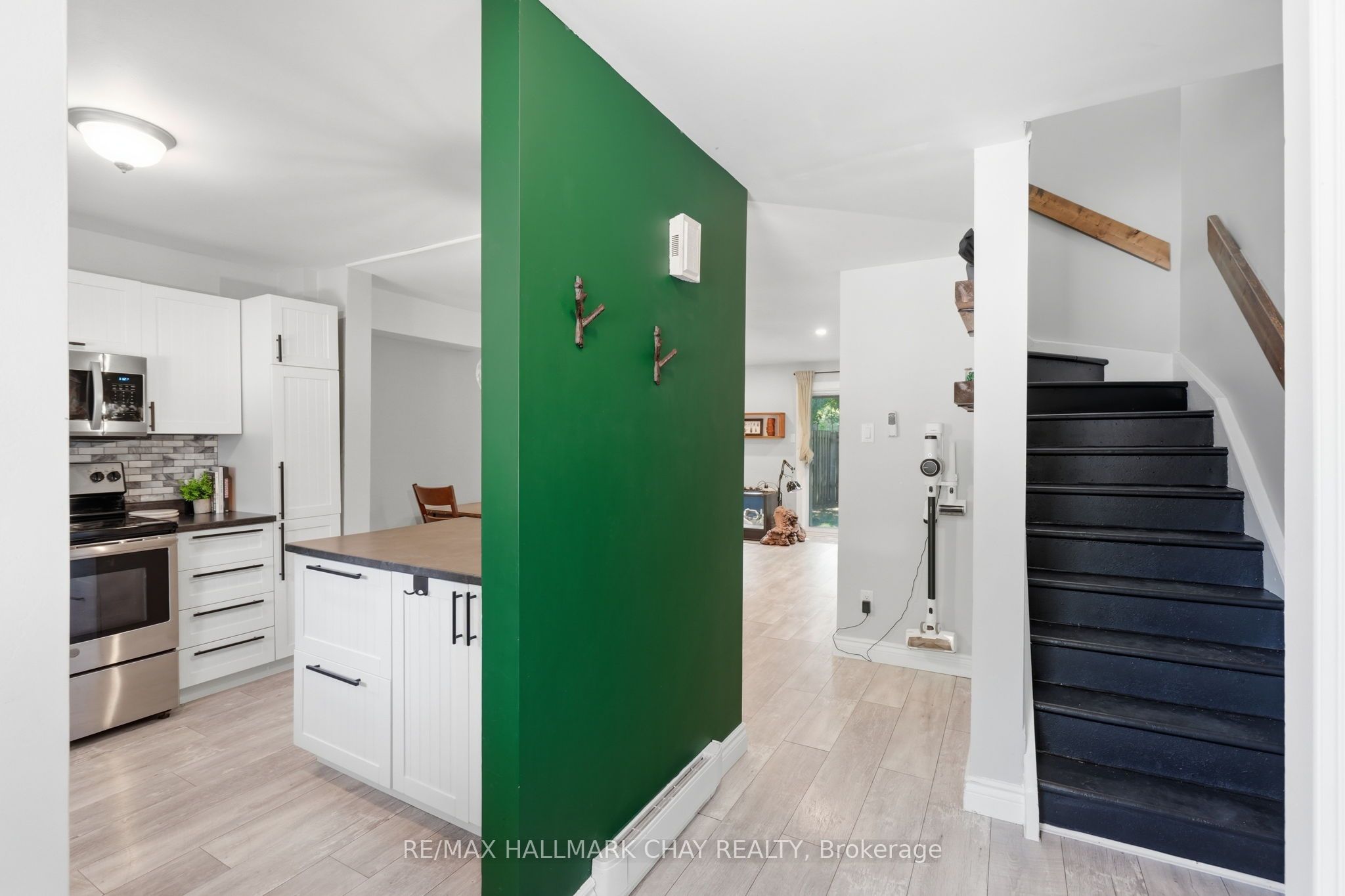 536 Tenth Street, Collingwood, ON L9Y 4C1 photo 4