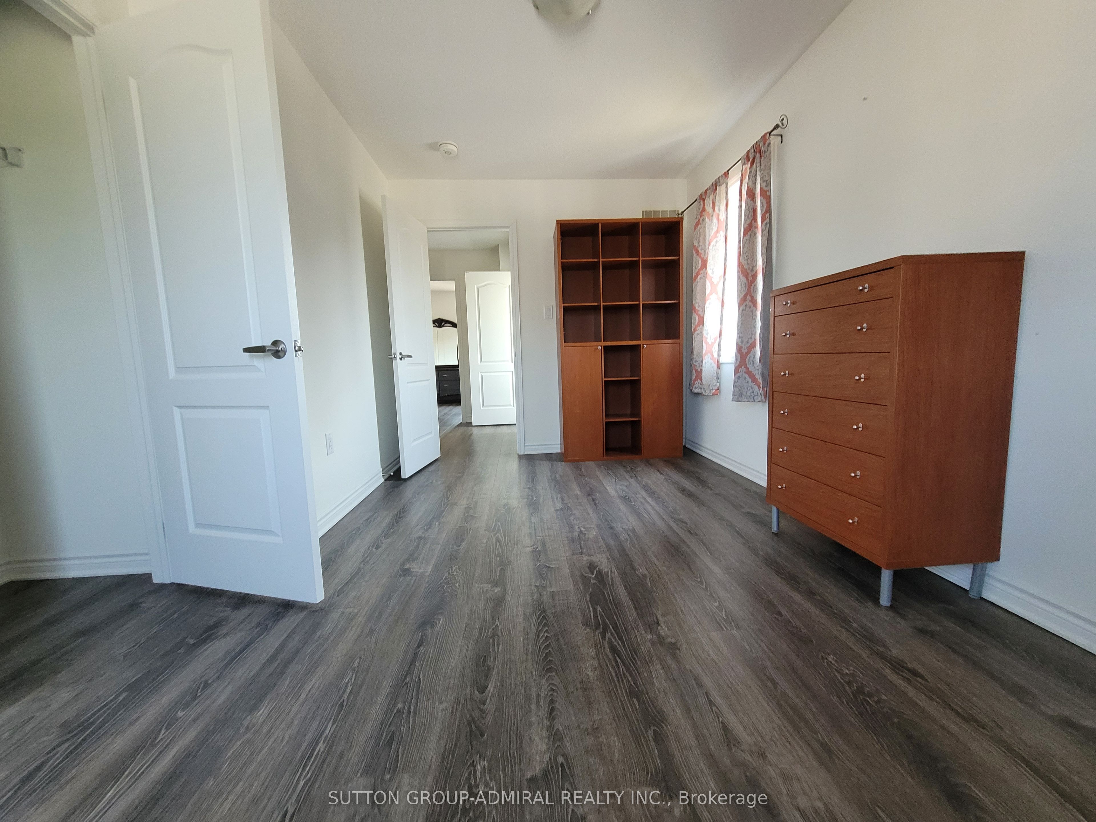 104 Village Gate Drive, Wasaga Beach, ON L9Z 0J7 photo 4