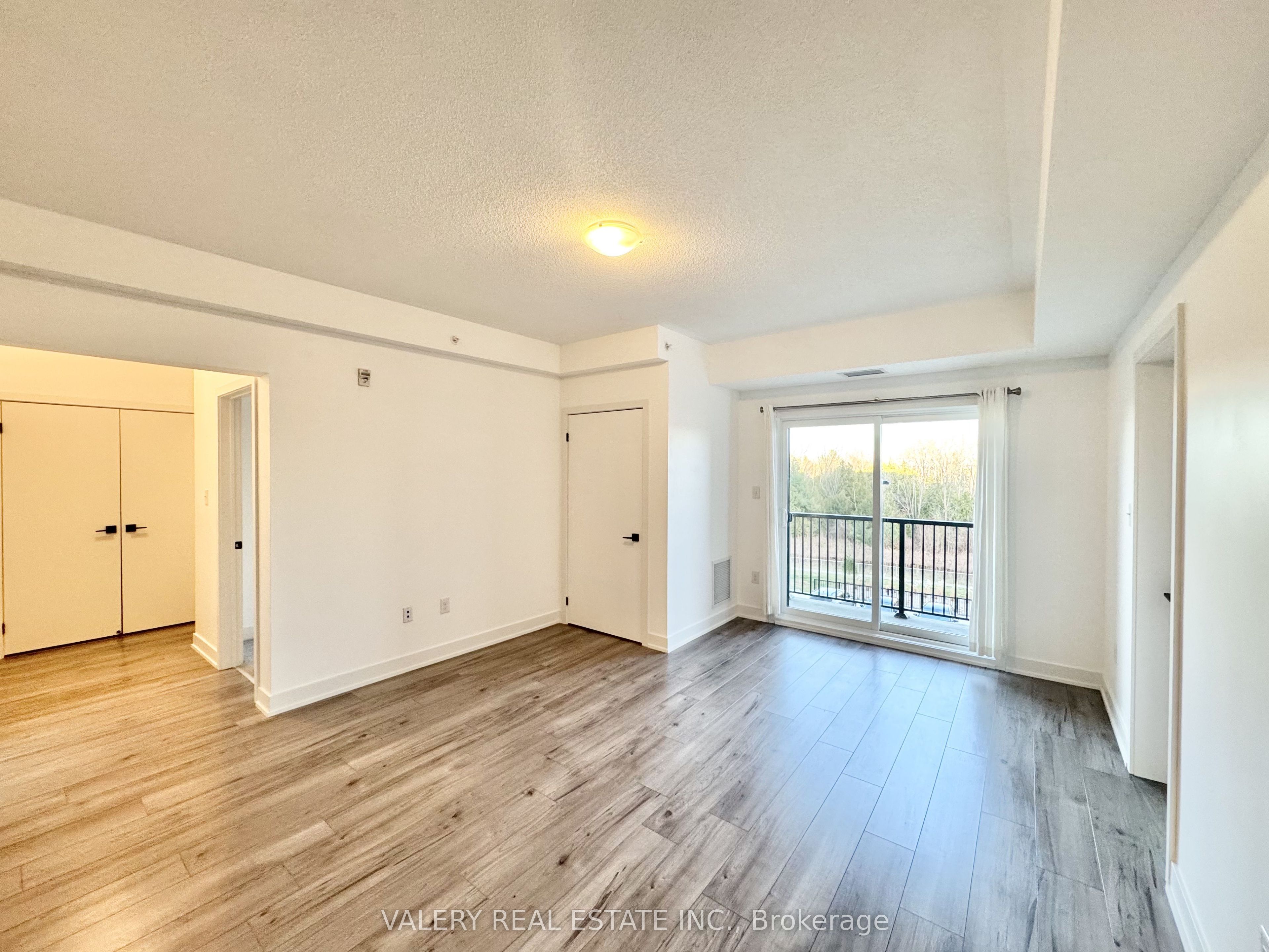 10 Culinary Lane 205, Barrie, ON L9J 0K2 photo 5
