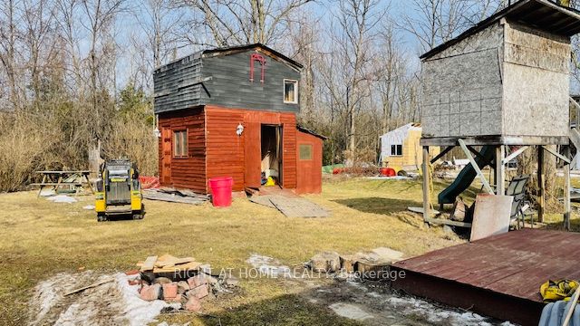 26 George Avenue, Wasaga Beach, ON L9Z 2X9 photo 3