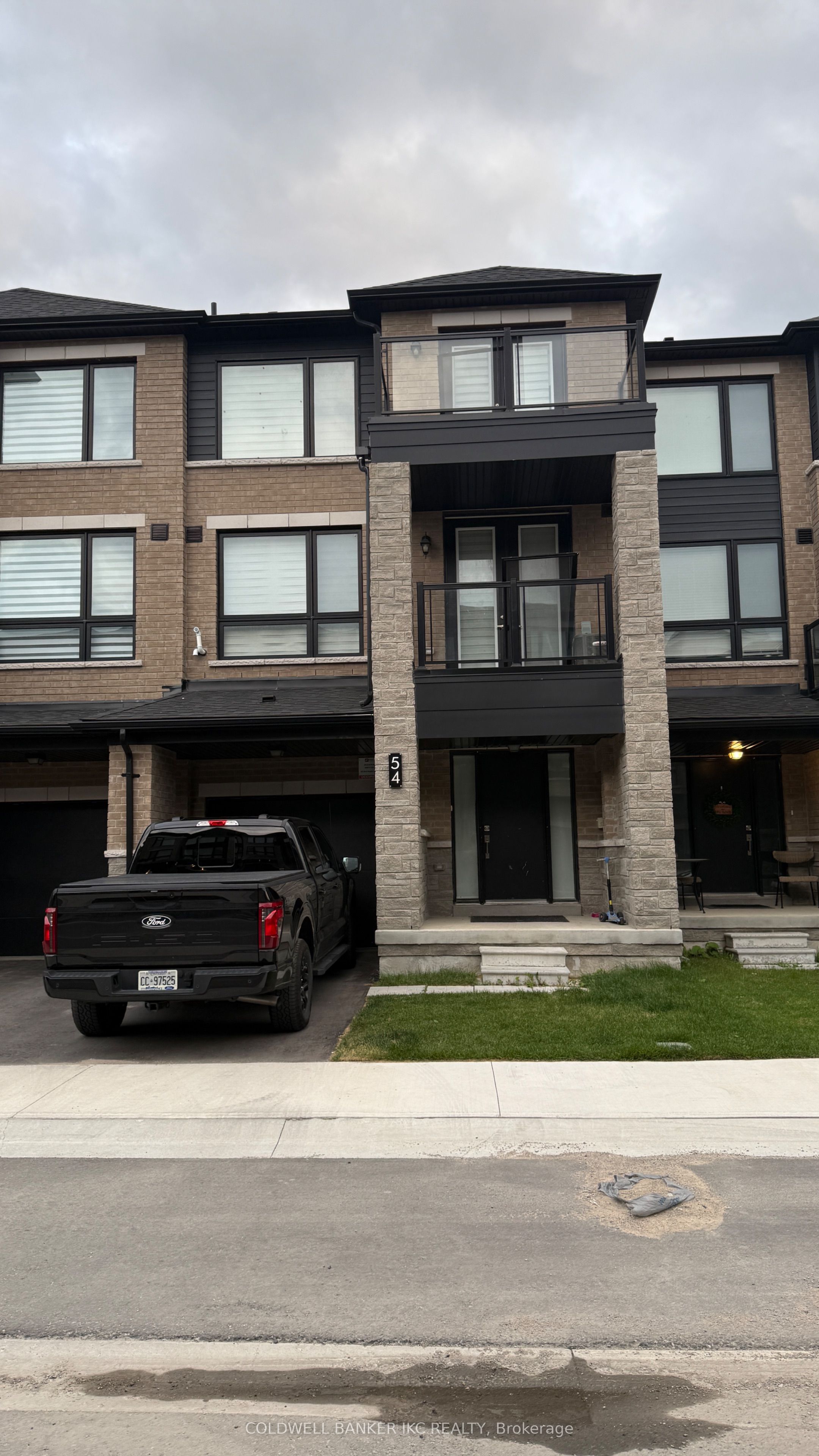 54 Red Maple Lane, Barrie, ON L9N 0N7 photo 2