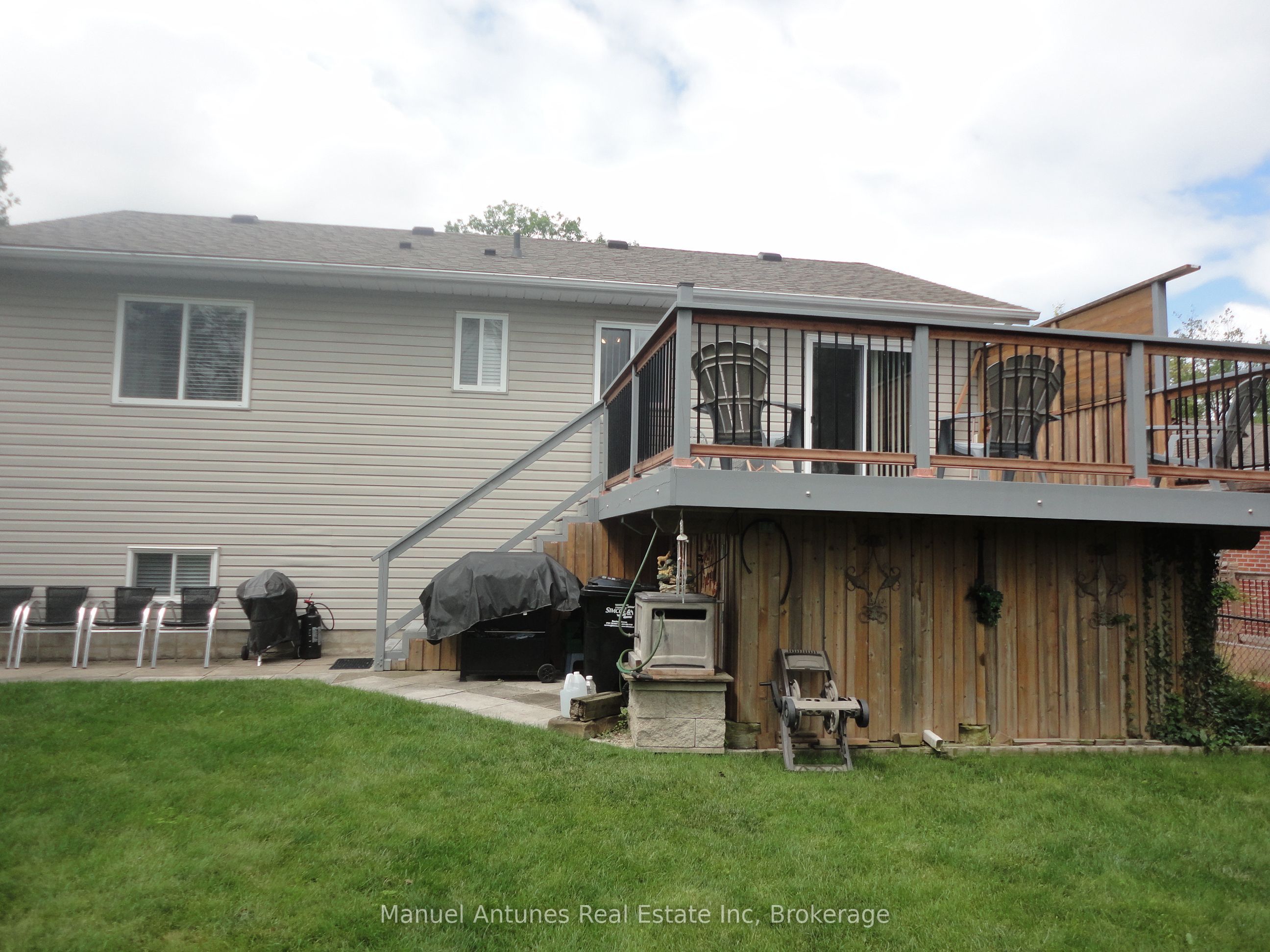 15 47th Street N, Wasaga Beach, ON L9Z 1Y5 photo 4