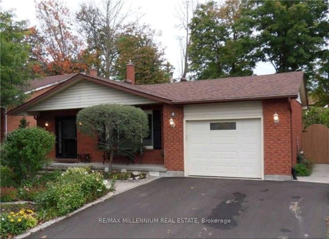 5 Pepler Place, Barrie, ON L4N 5E3