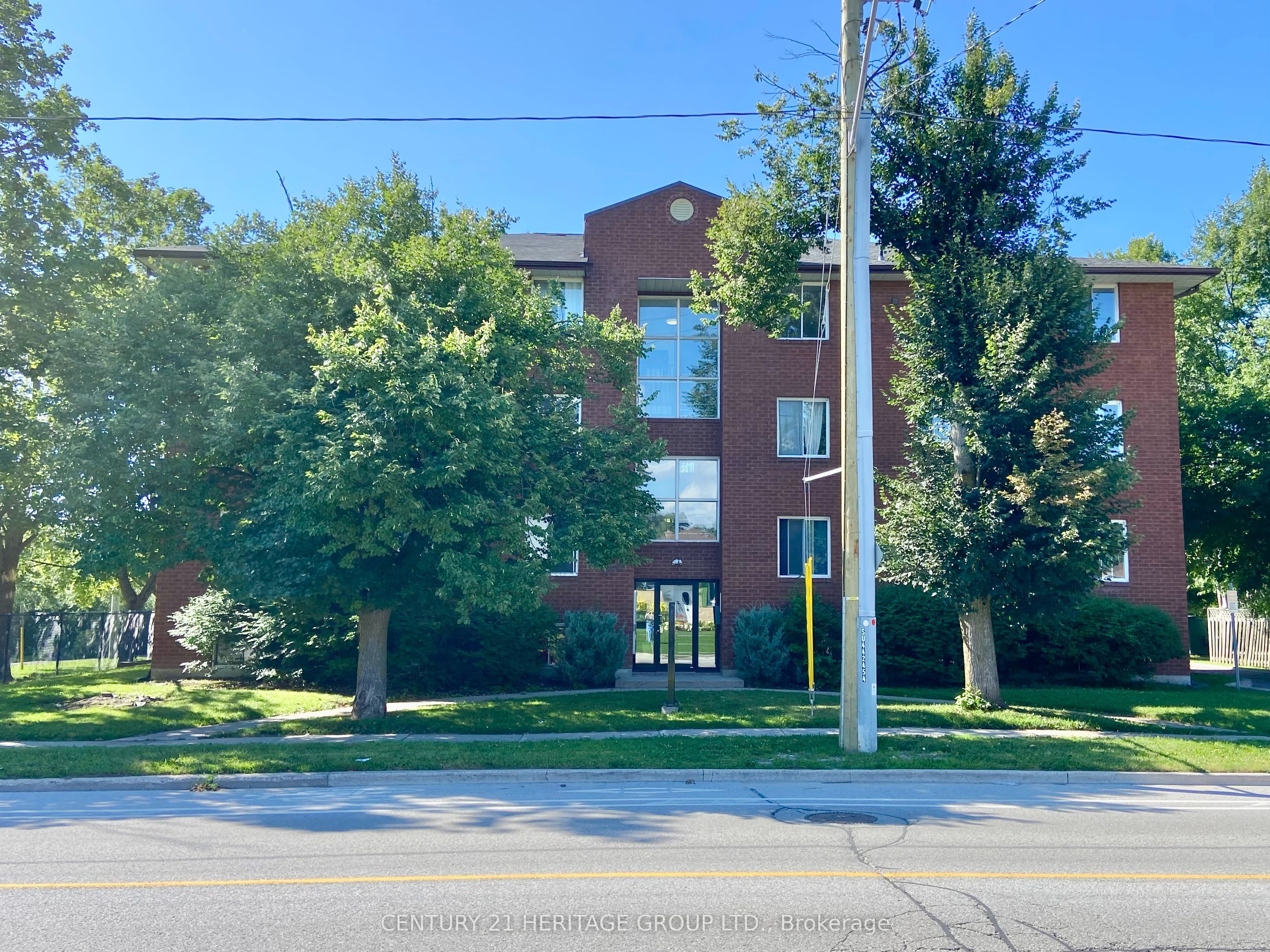 170 Grove Street E 302, Barrie, ON L4M 2P7 photo 2
