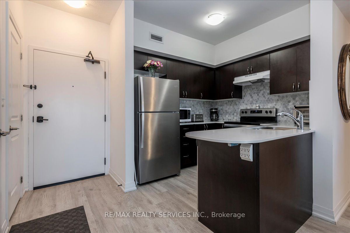 54 Koda Street 314, Barrie, ON L9K 0J6 photo 4
