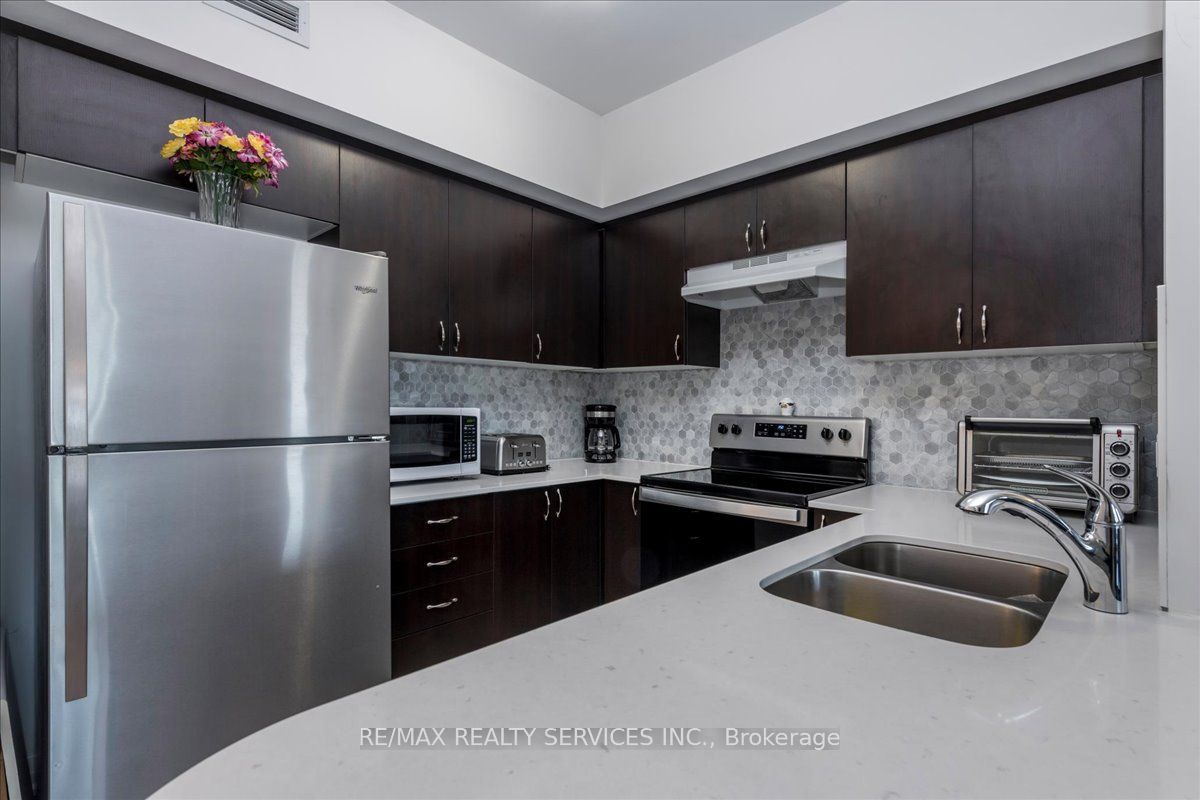 54 Koda Street 314, Barrie, ON L9K 0J6 photo 5