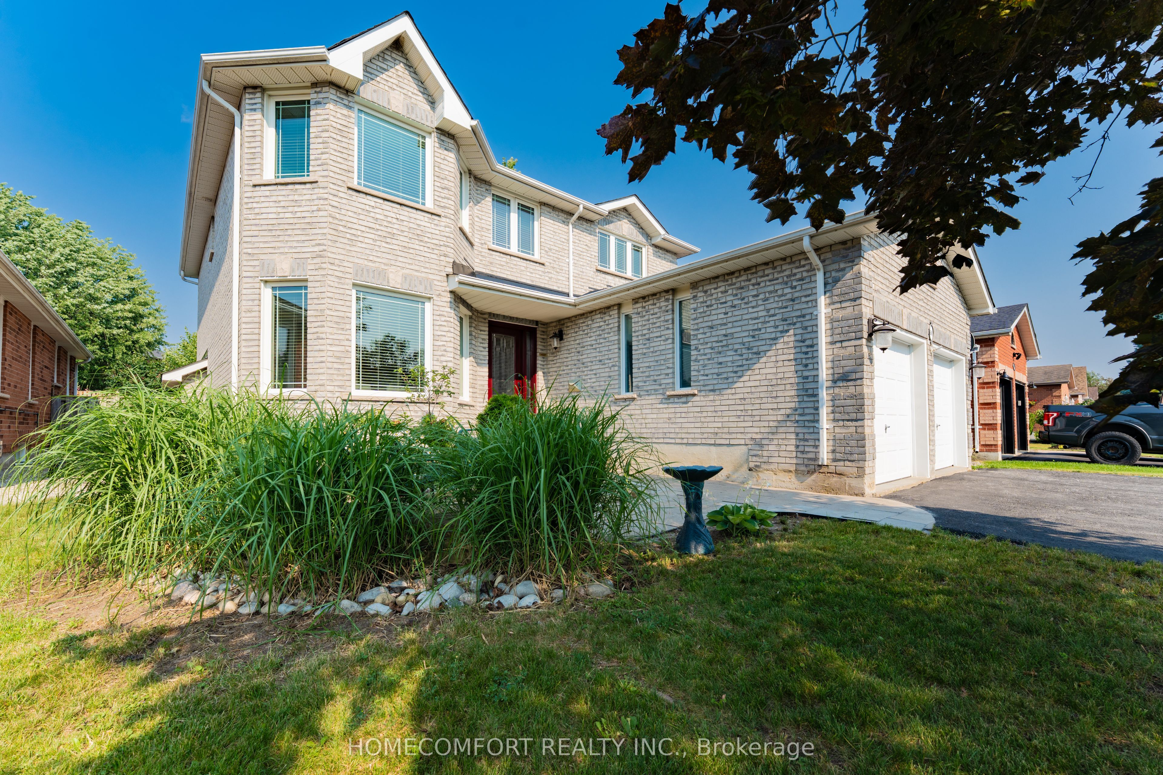 68 GRACE Crescent, Barrie, ON L4N 9S5 photo 2