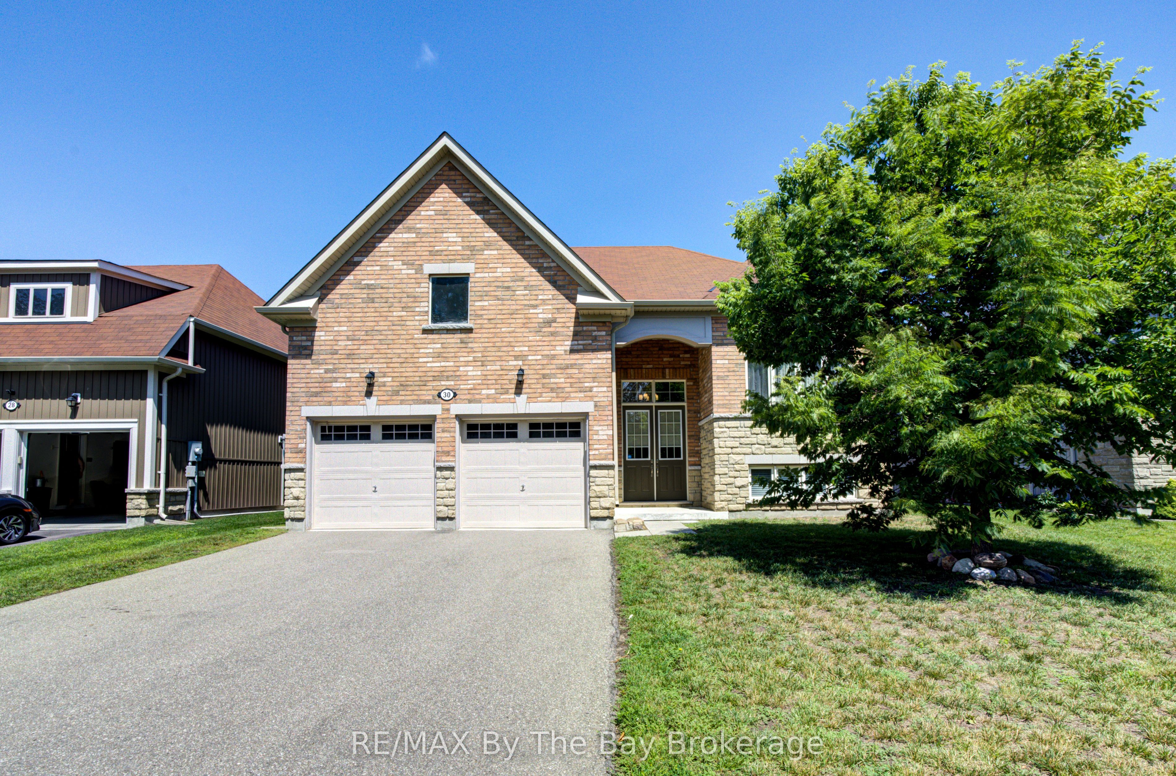 30 Allegra Drive, Wasaga Beach, ON L9Z 0H1 photo 2
