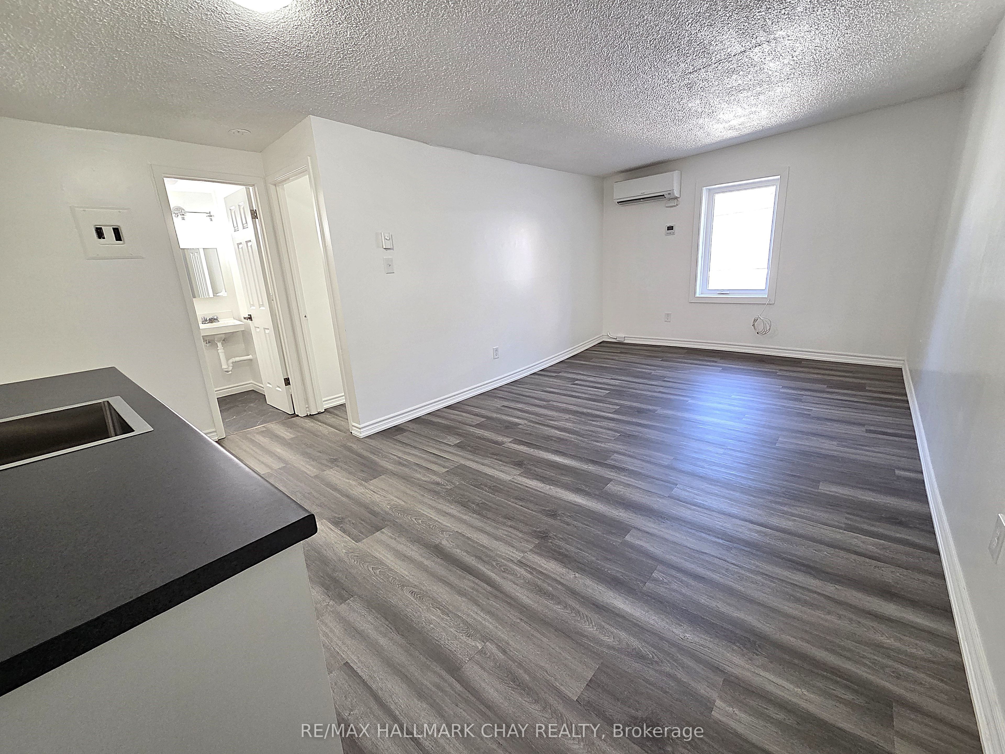 58 Queen Street W 4, Springwater, ON L0L 1P0 photo 2