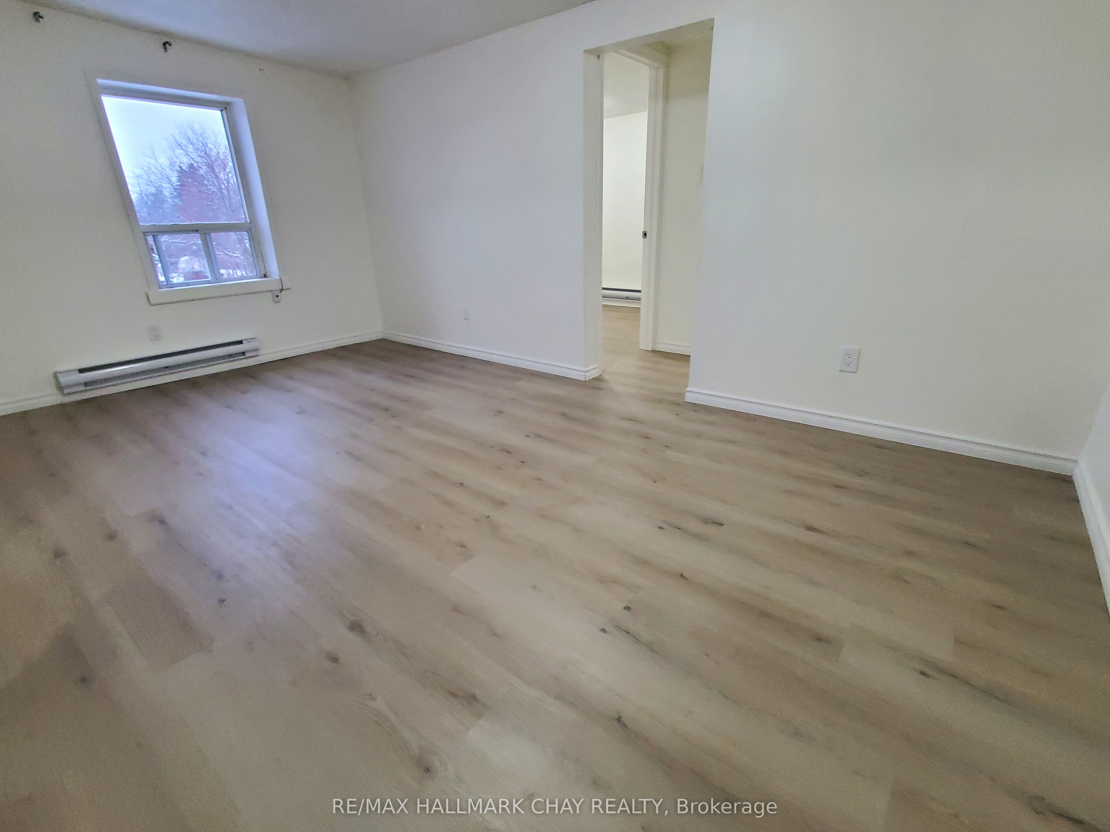 58 Queen Street W 6, Springwater, ON L0L 1P0 photo 2